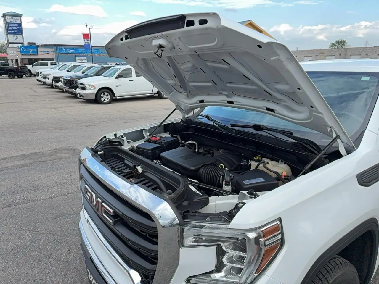 GMC Sierra 1500 снимка GMC Sierra 1500
