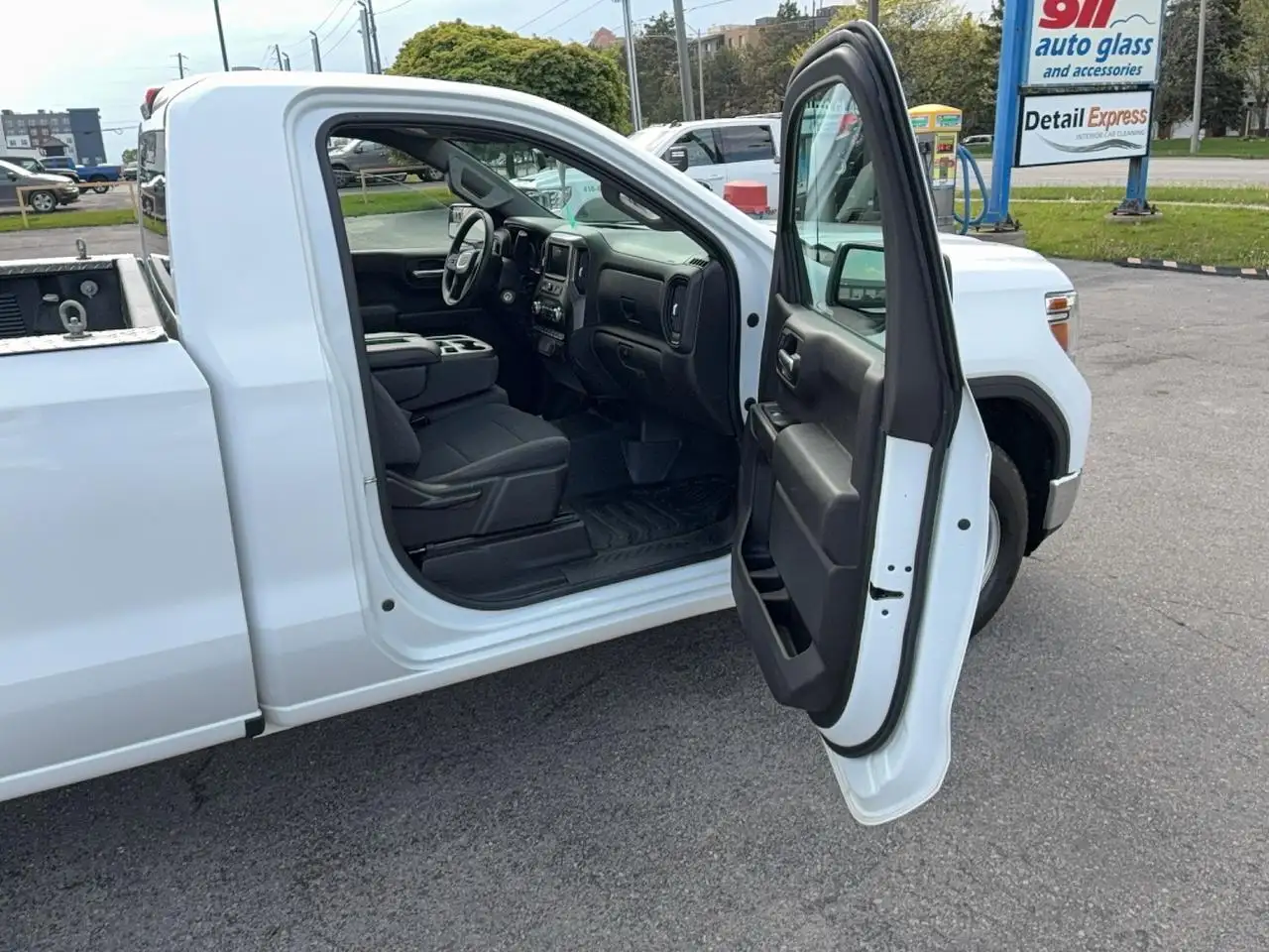 GMC Sierra 1500 снимка GMC Sierra 1500