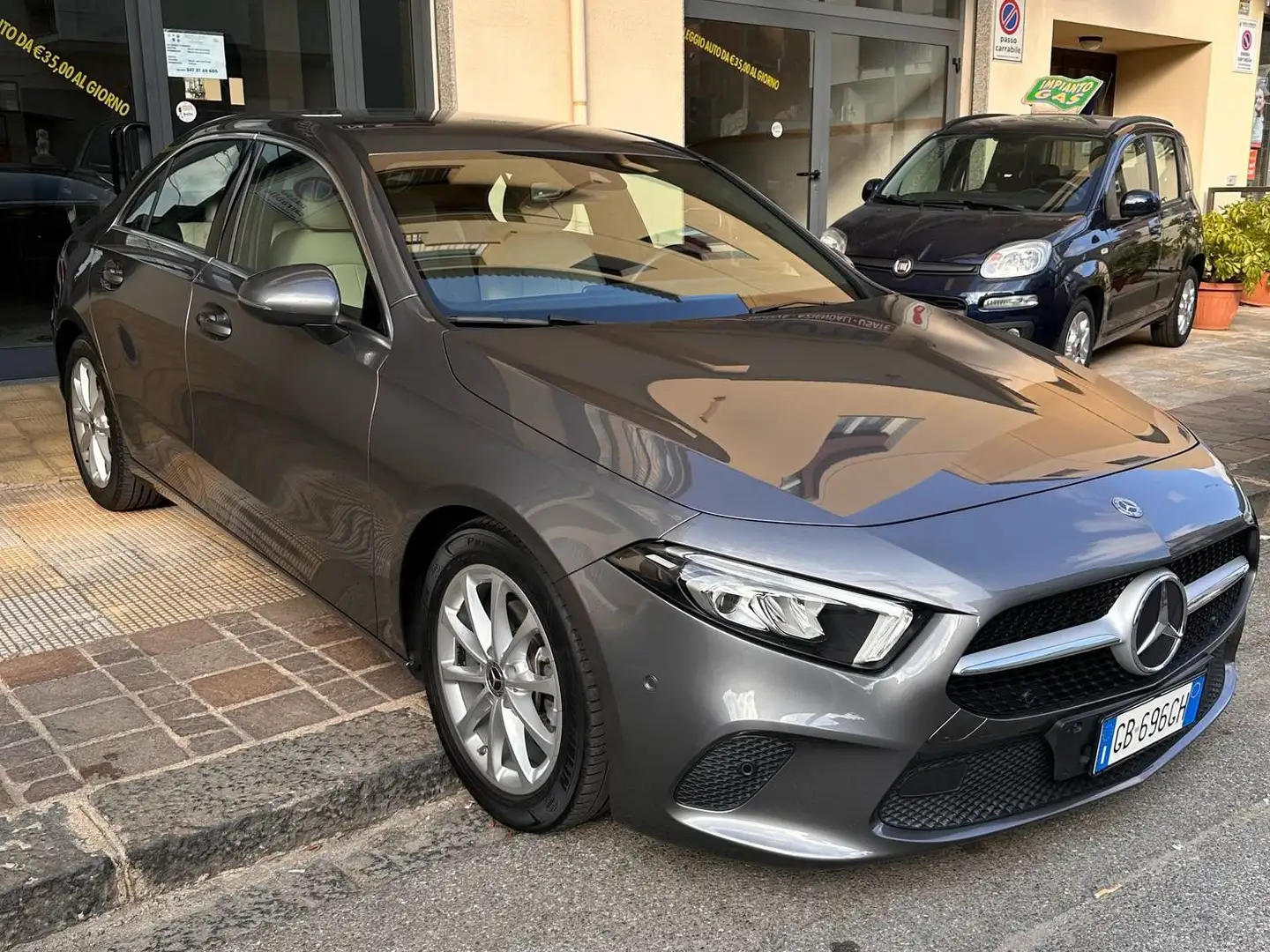 Mercedes-Benz A 180 Classe A - V177 2018 d Sport auto Grigio - 2