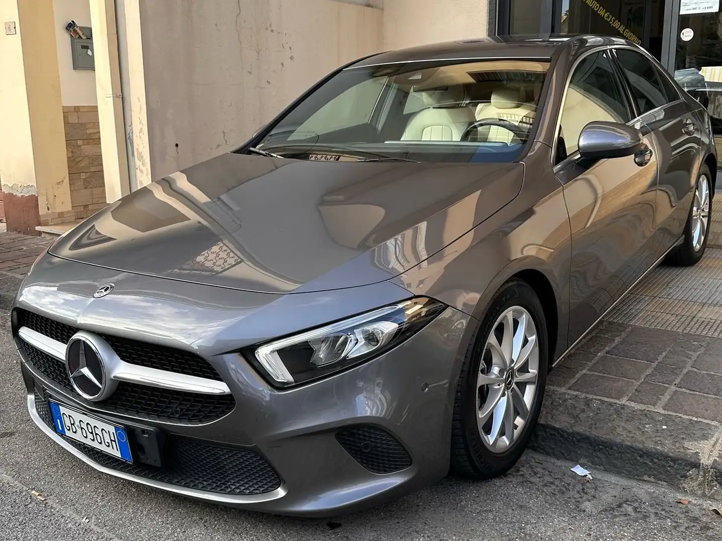 Mercedes-Benz A 180 Classe A - V177 2018 d Sport auto Grigio - 1