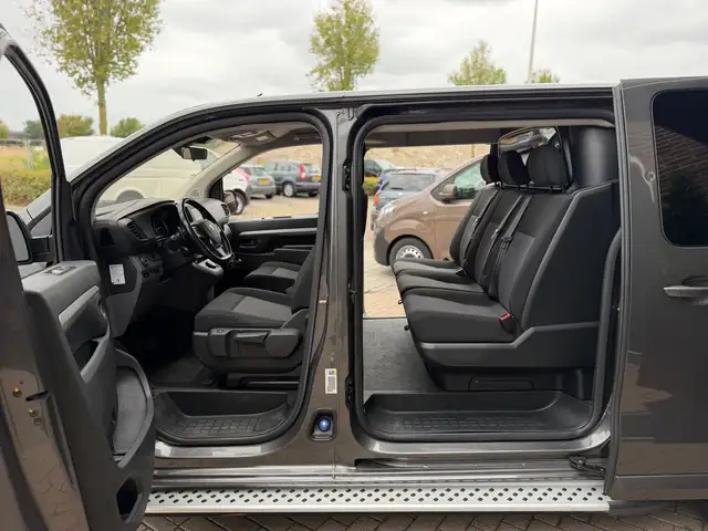 Peugeot Expert view 4