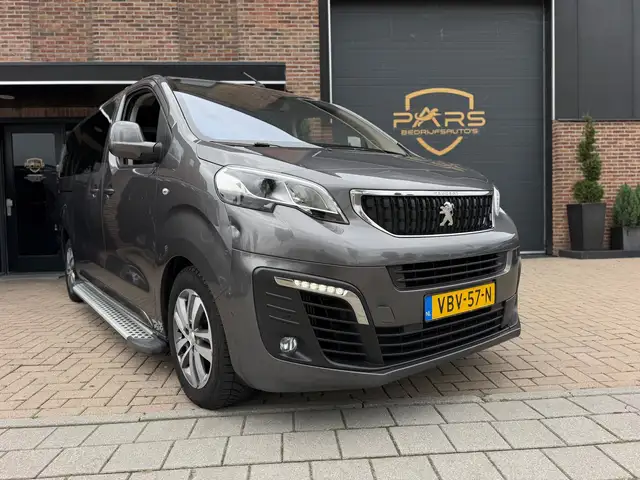 Peugeot Expert view 8