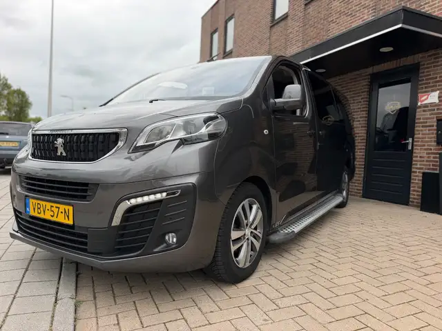 Peugeot Expert view 17