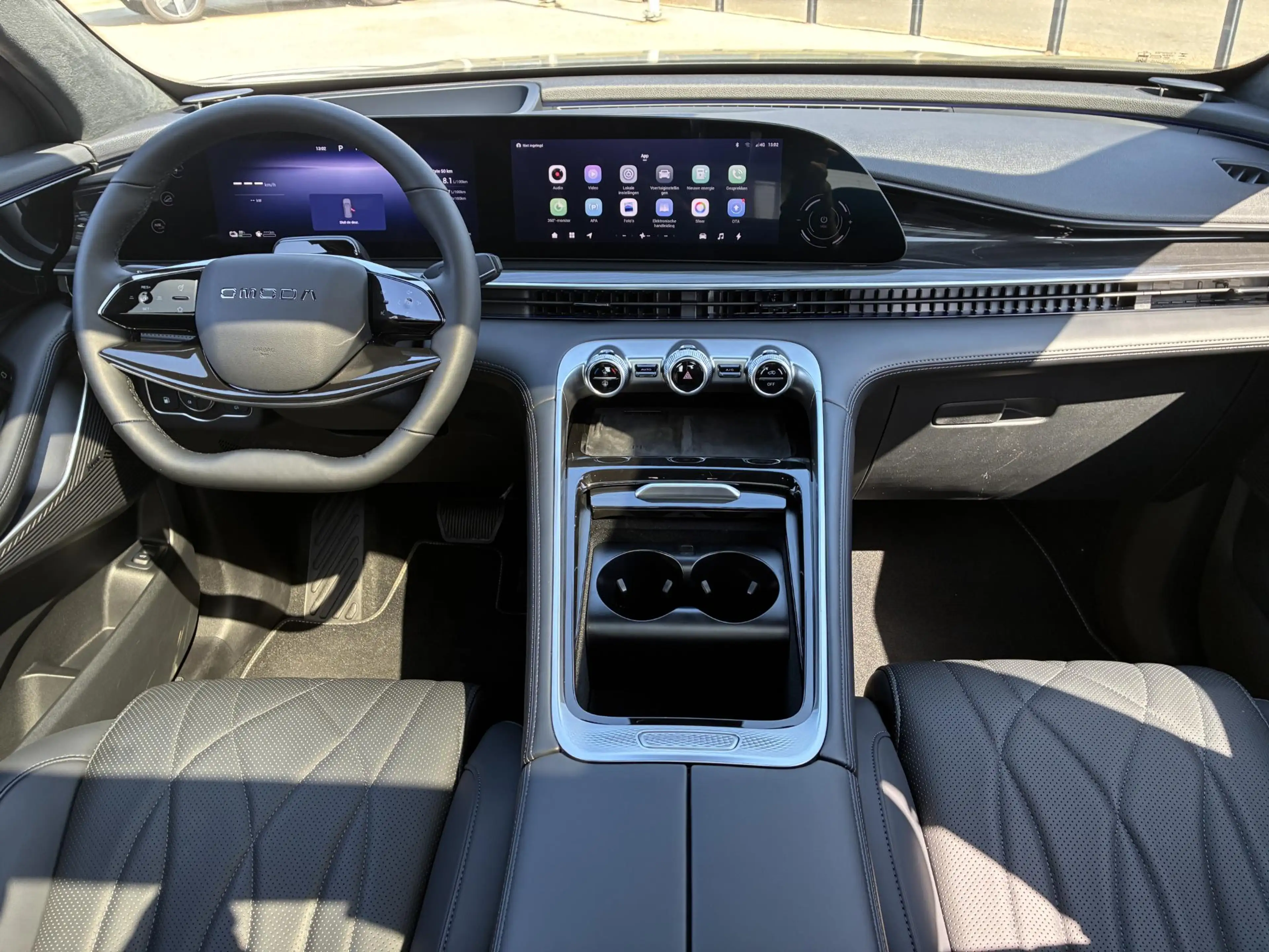 Omoda 9 1.5T-GDi SHS-P Premium 5p SHS Plug-in Hybride AWD — photo 12