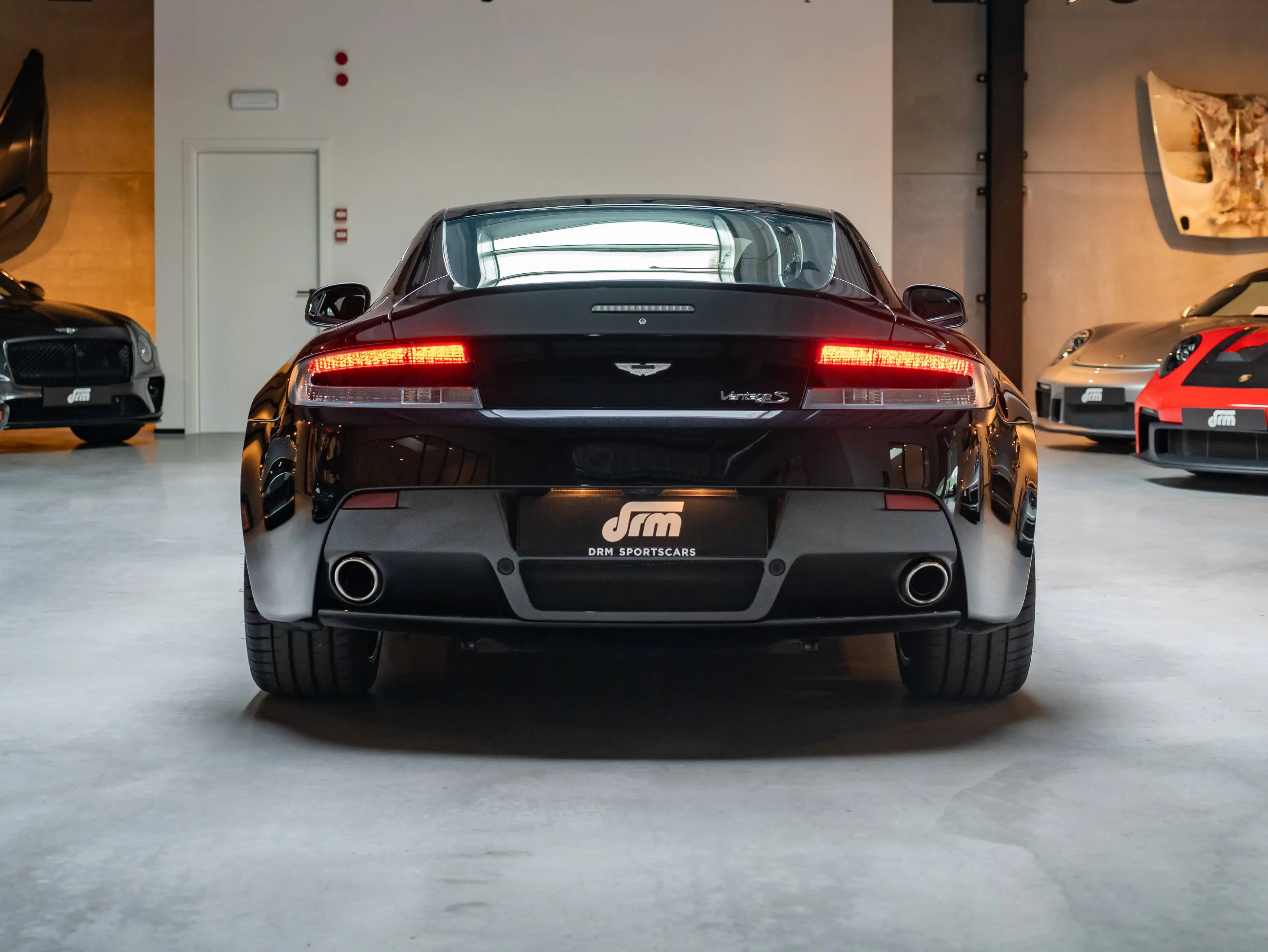 Aston Martin V8 Vantage S 4.7i V8 Sportshift II — photo 3