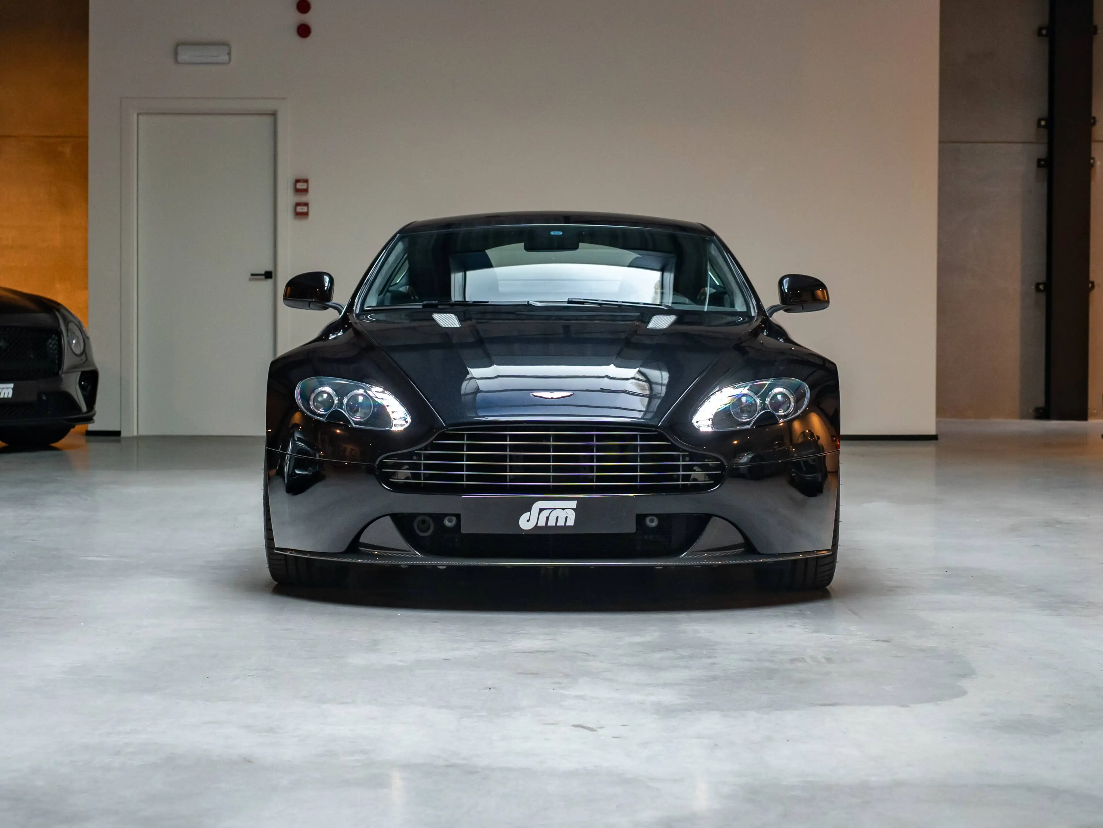 Aston Martin V8 Vantage S 4.7i V8 Sportshift II — photo 2
