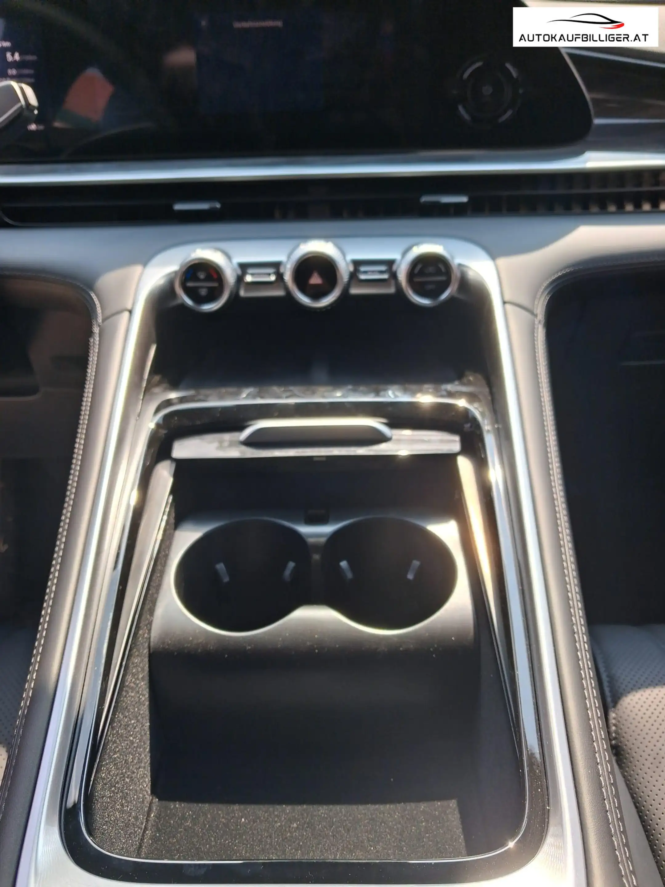 Omoda 9 1.5 PHEV Premium Line — photo 15
