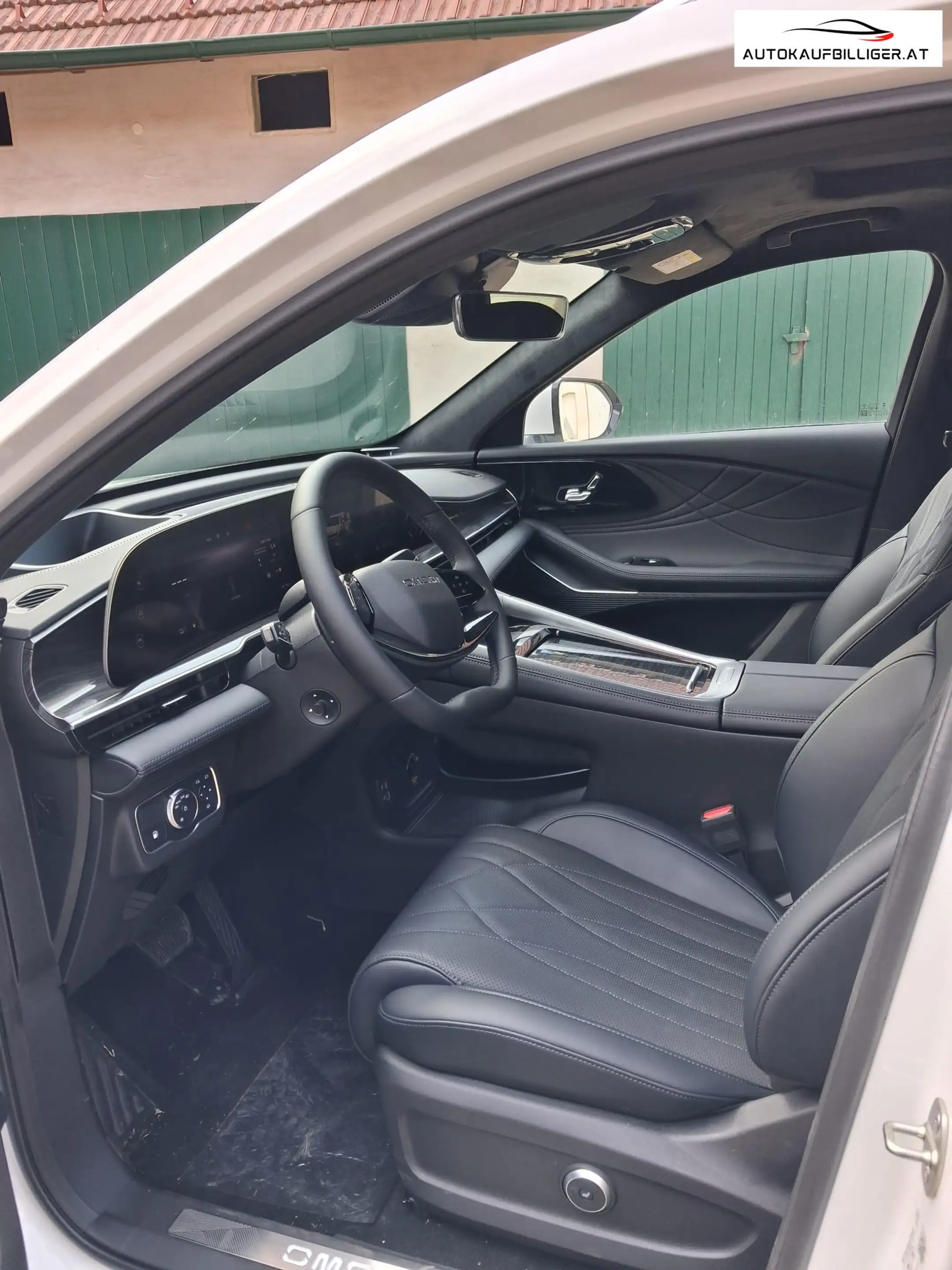 Omoda 9 1.5 PHEV Premium Line — photo 8