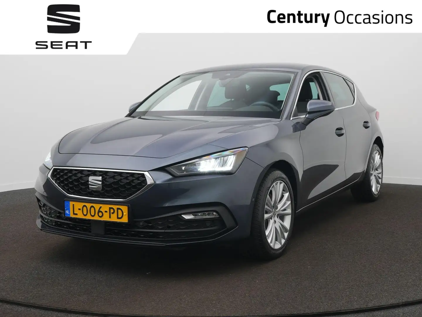 SEAT Leon 1.0 TSI Style Business Intense / Camera / Navi / A Grijs - 1