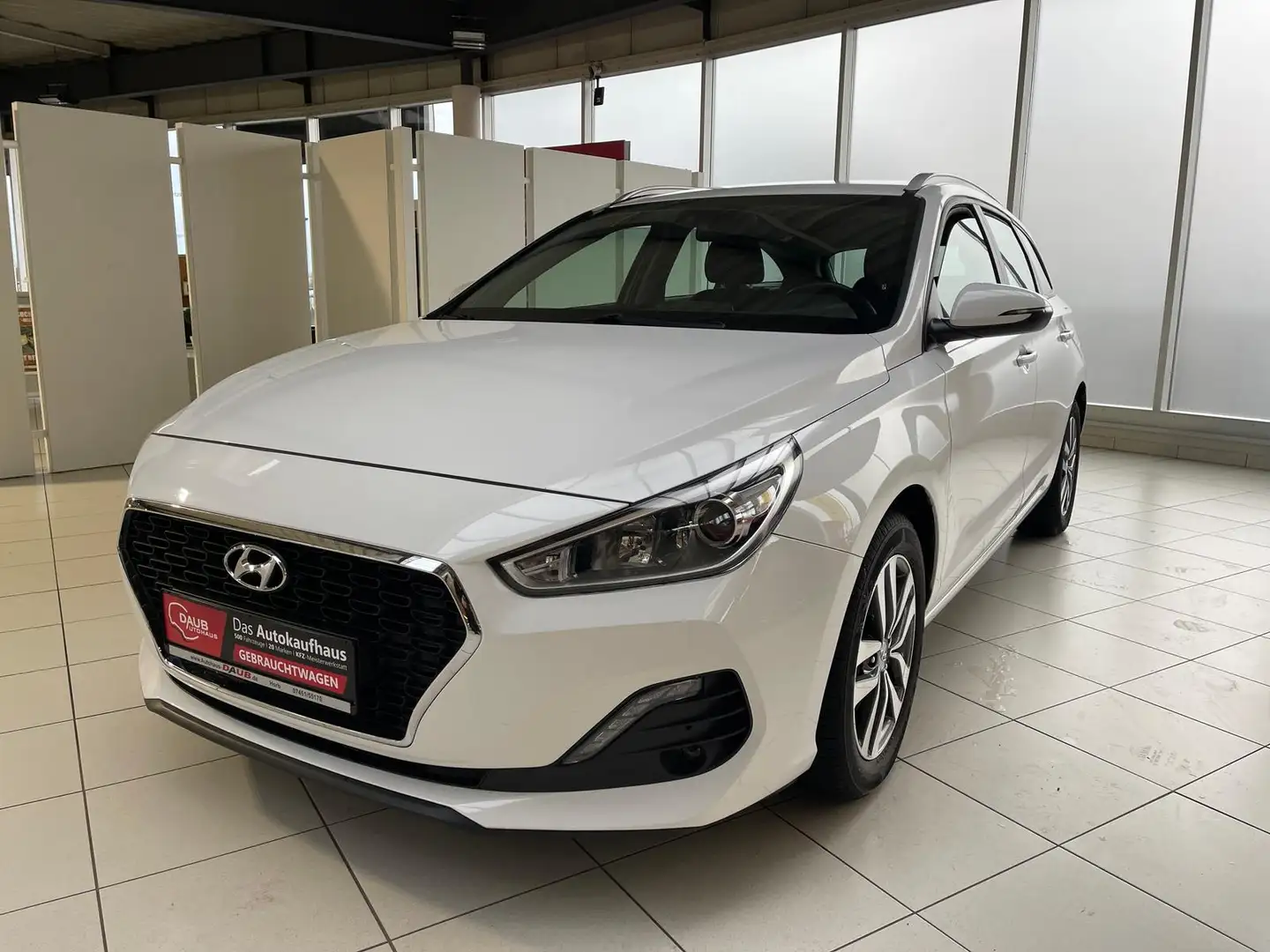 Hyundai i30 cw 1.0 T-GDI Trend+Klima+Alu+Sitzheizung+++ Weiß - 2