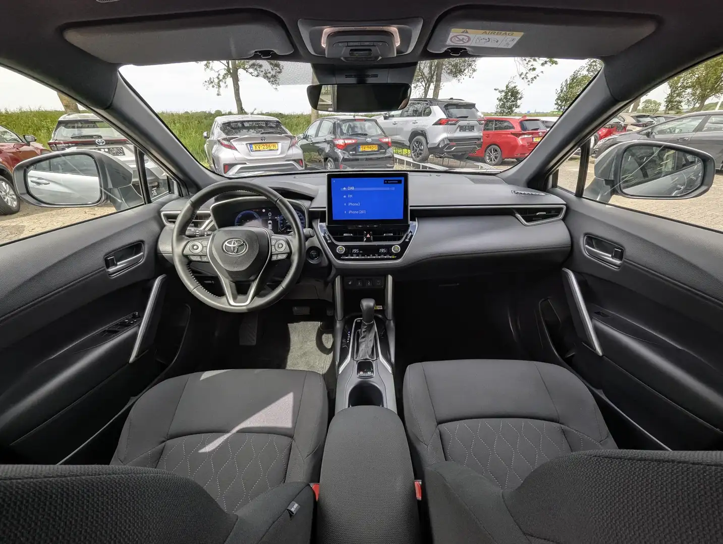 Toyota Corolla Cross Hybrid 140 Style | Stoel- stuurverwarming | Elek. - 2