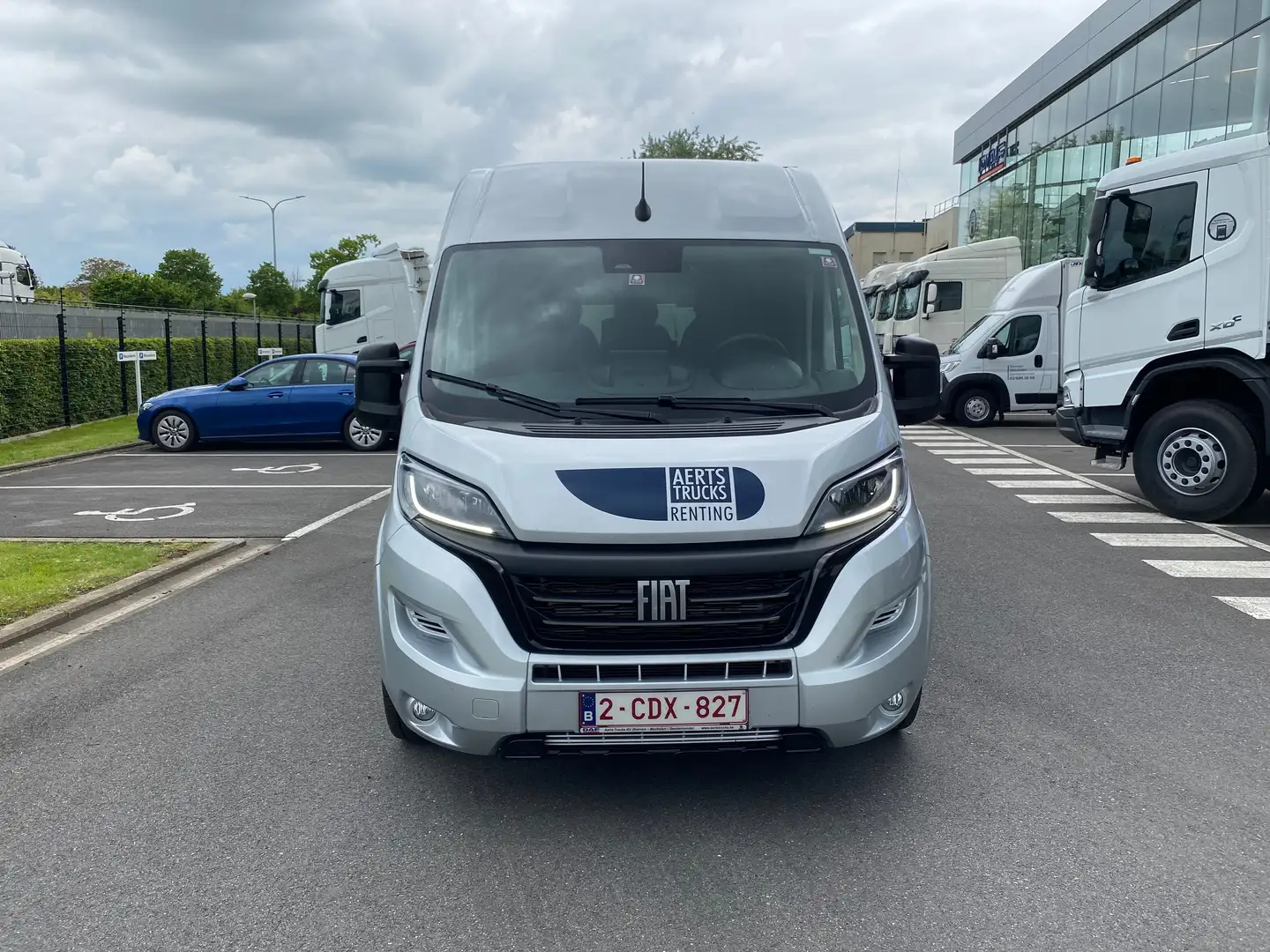 Fiat Ducato L2H2 Panorama 140pk AT9 Zilver - 2