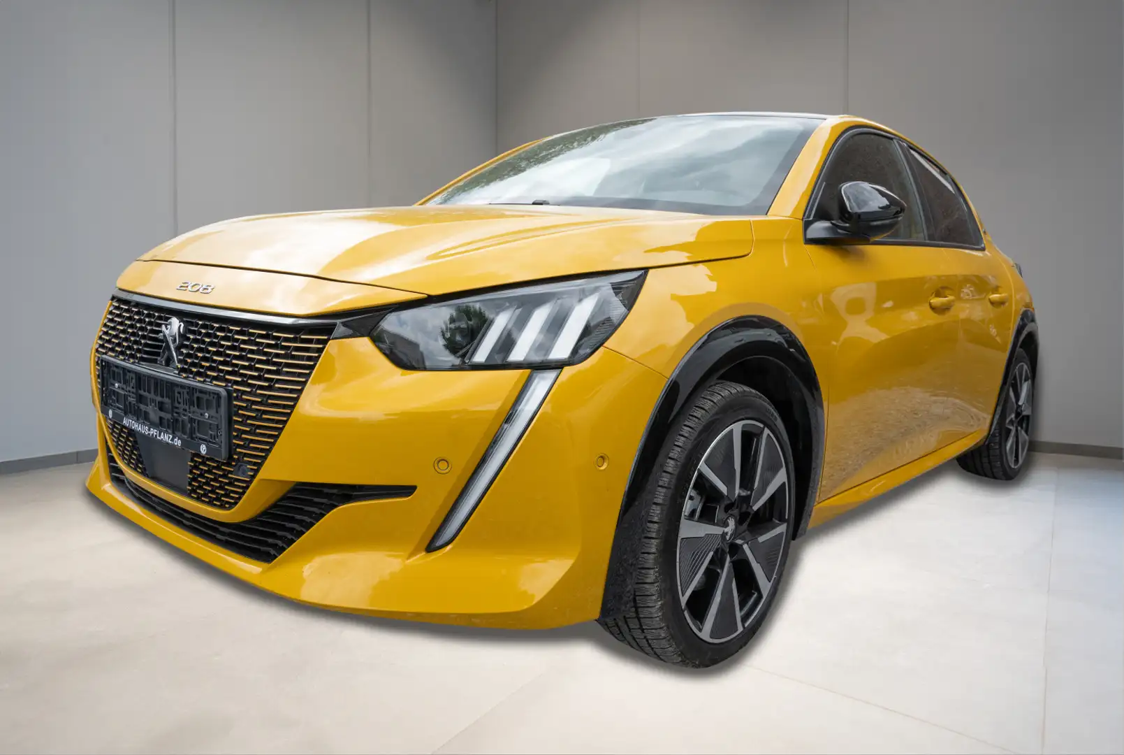 Peugeot 208 GT 136 5T Gelb - 1