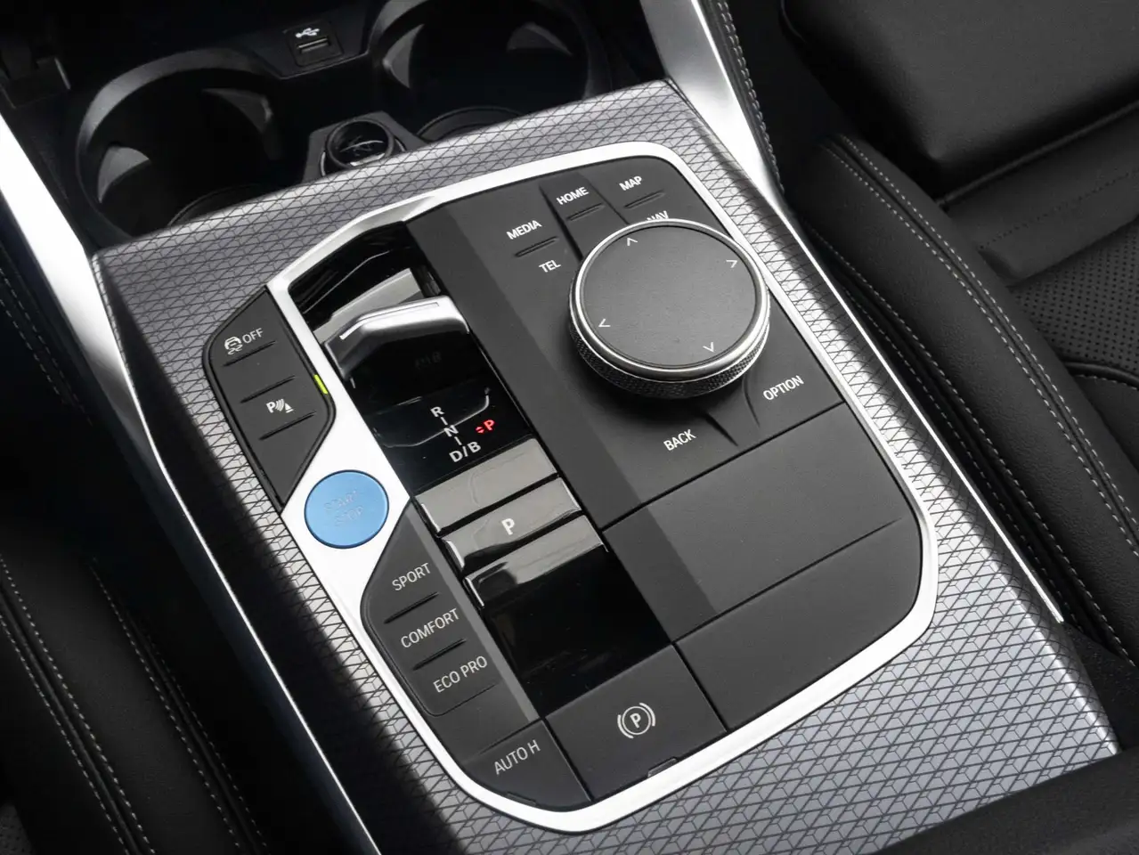 BMW i4 2026 — фото 12