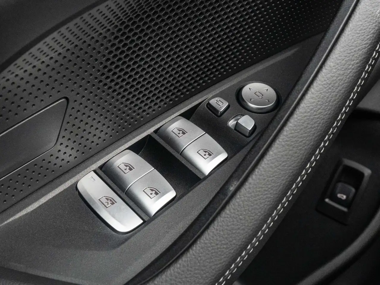 BMW i4 2026 — фото 15