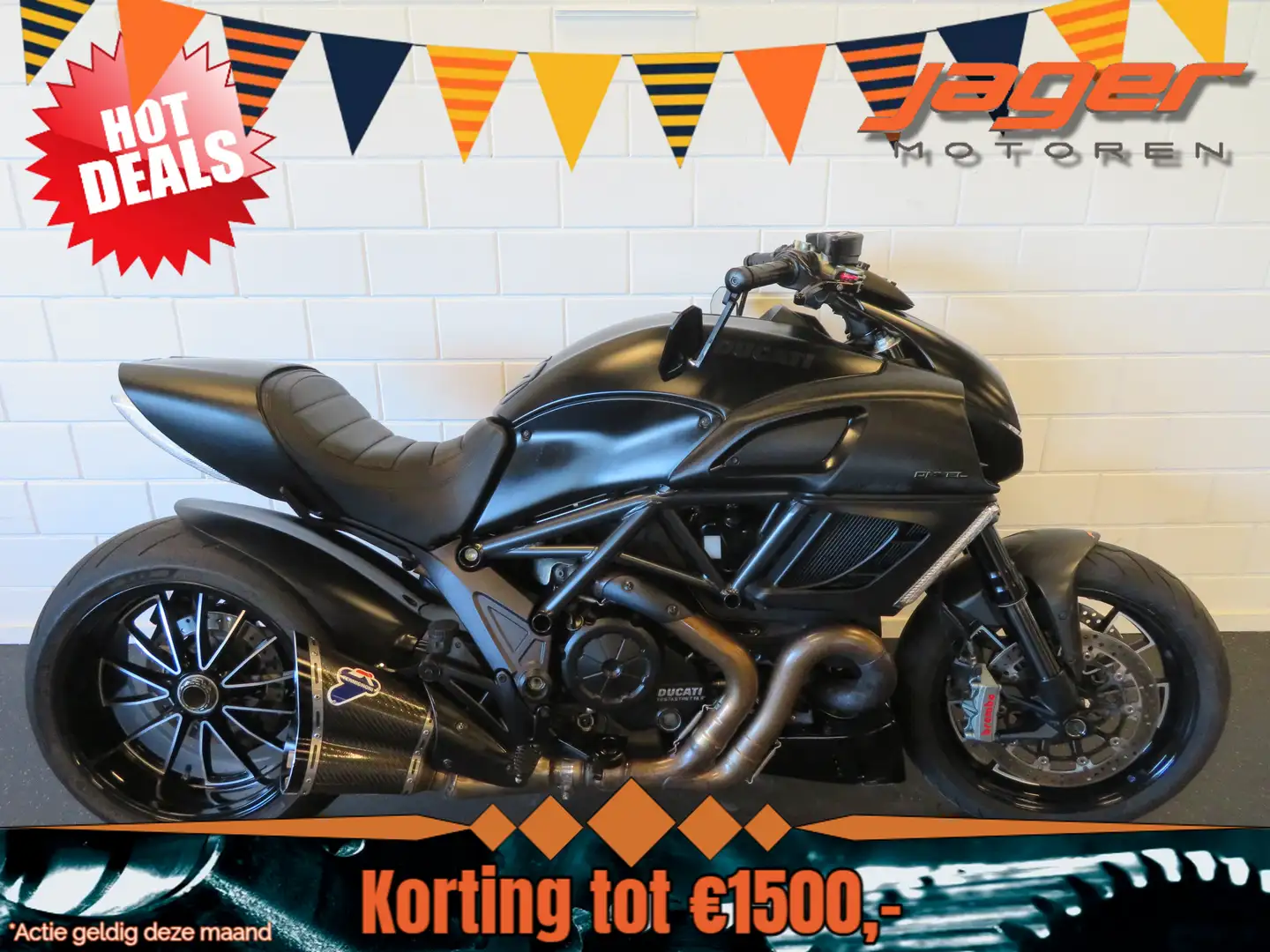 Ducati Diavel BLACK-EDITION!! TERMIONI Zwart - 1