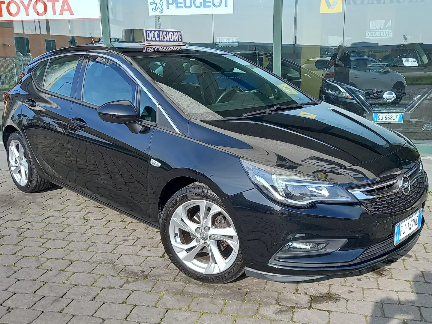 Opel Astra Astra 5p 1.6 cdti Elective s&s Schwarz - 1