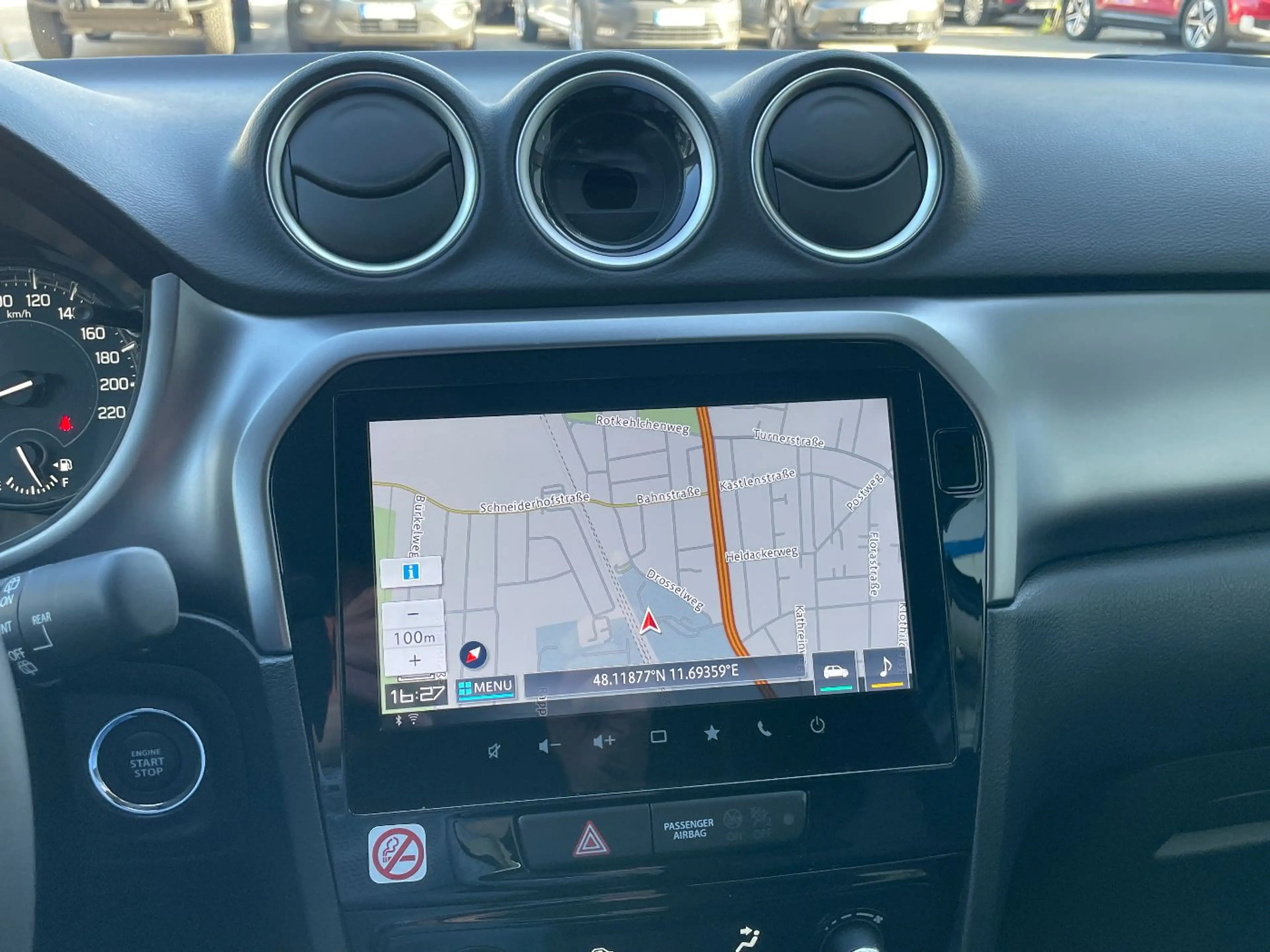 Suzuki Vitara Comfort Navi Kamera LED SHZ Alarm SHZ — photo 5