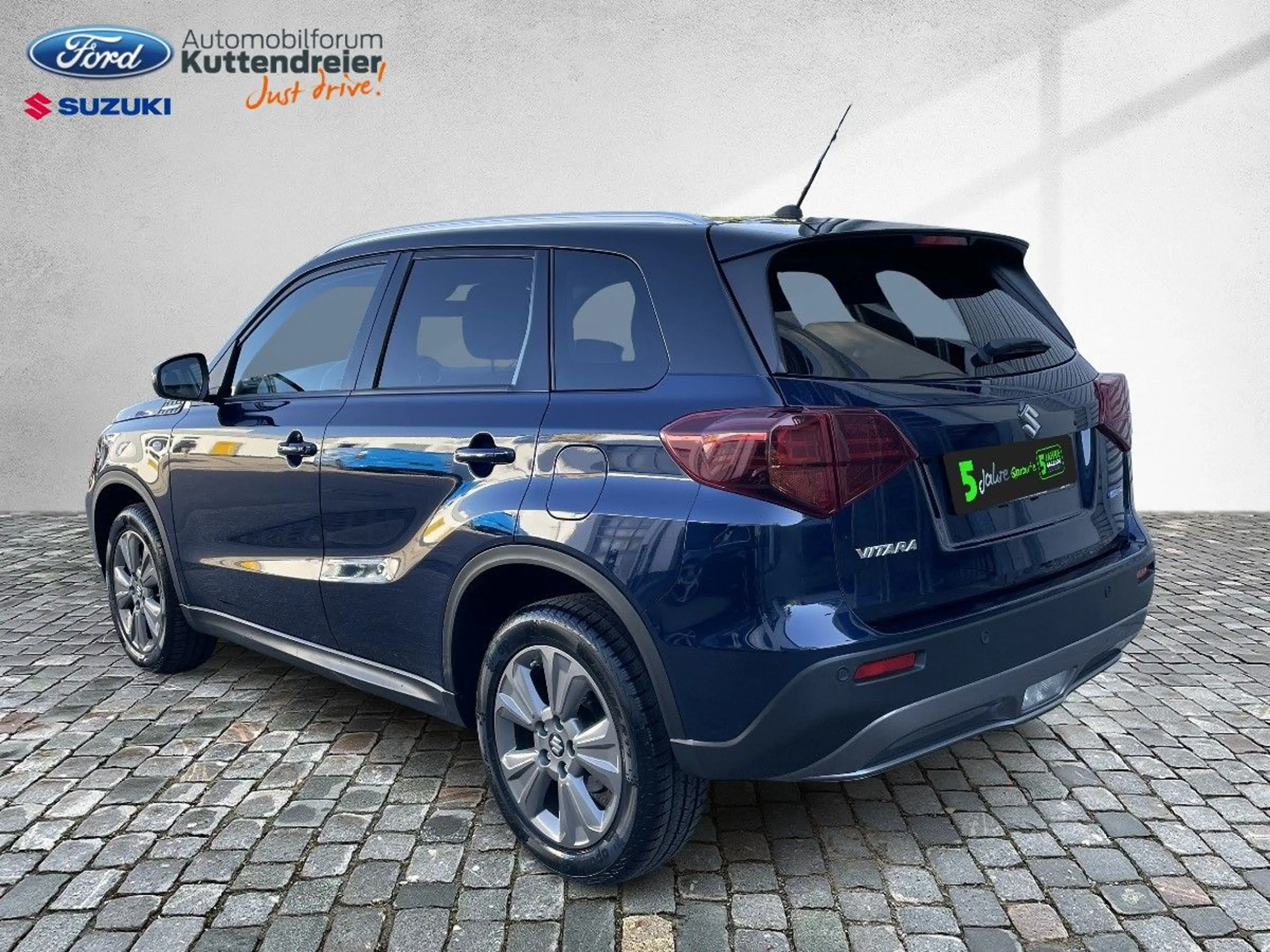 Suzuki Vitara Comfort Navi Kamera LED SHZ Alarm SHZ — photo 12