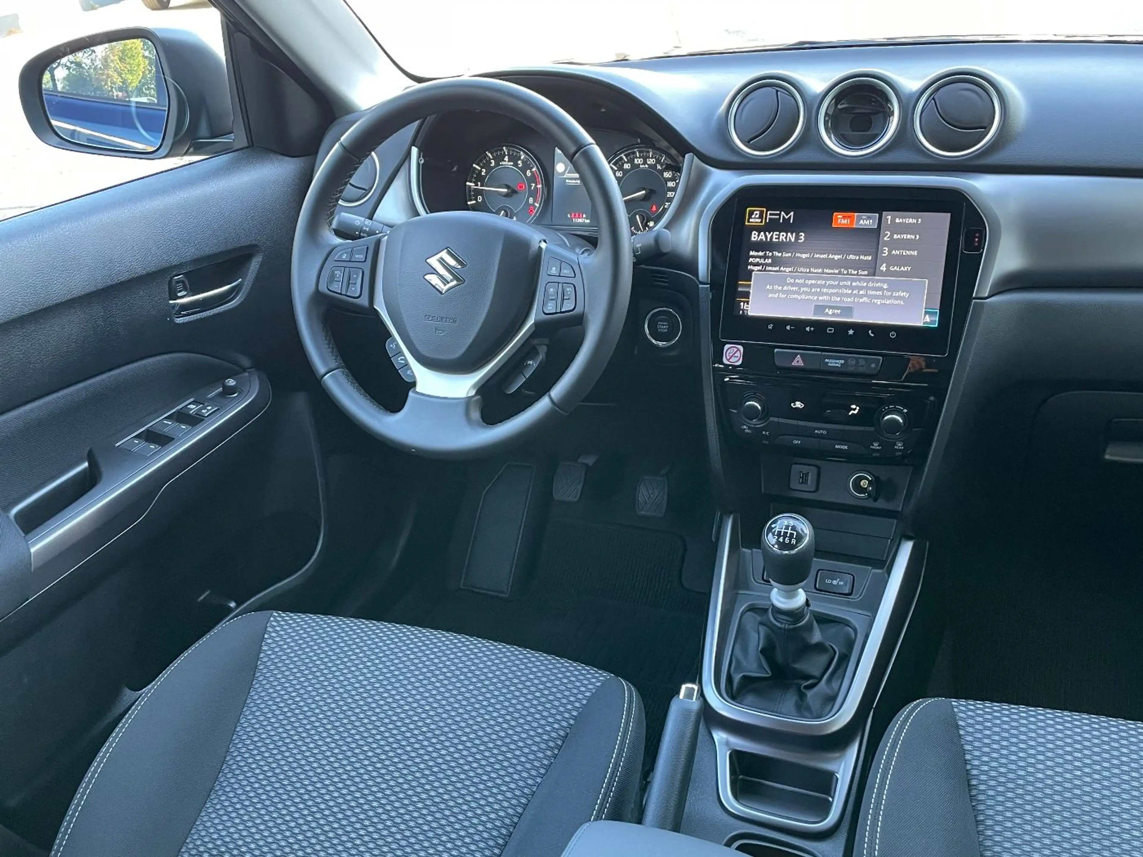 Suzuki Vitara Comfort Navi Kamera LED SHZ Alarm SHZ — photo 19