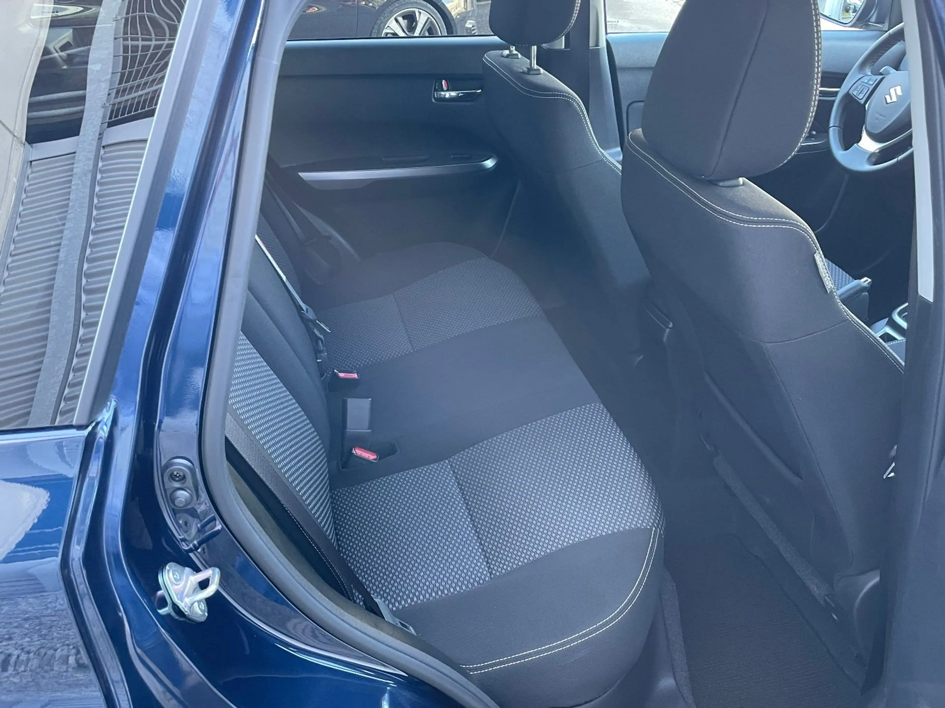 Suzuki Vitara Comfort Navi Kamera LED SHZ Alarm SHZ — photo 13