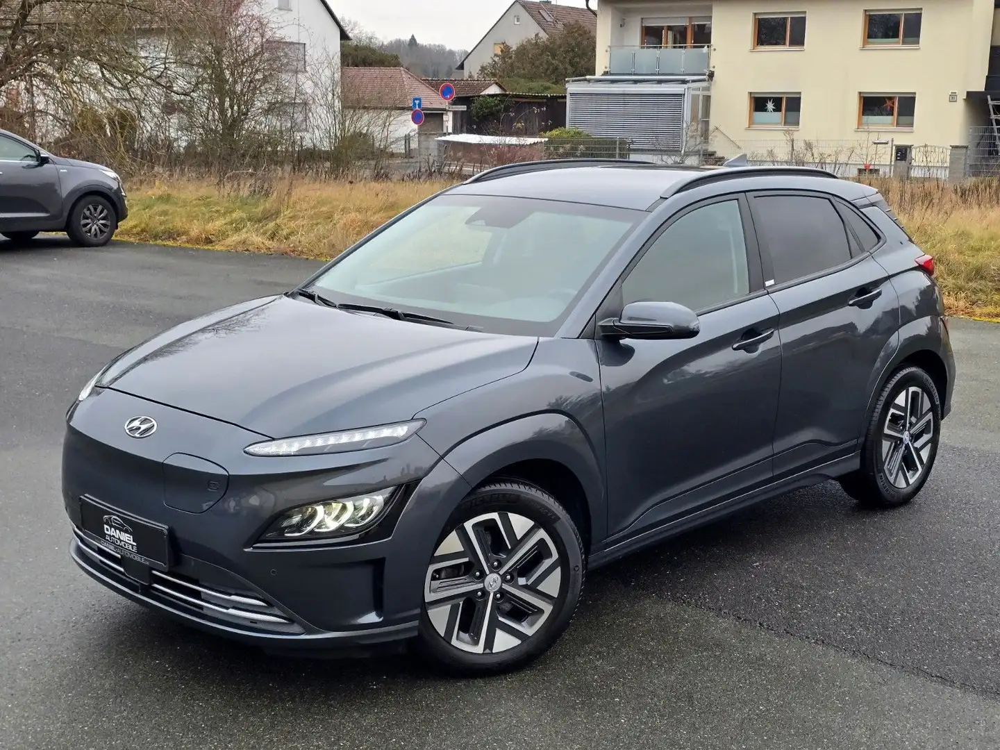 Hyundai Kona Elektro Trend 2WD LED+NAVI+WP+ACC+KAM+KEYL Gris - 2