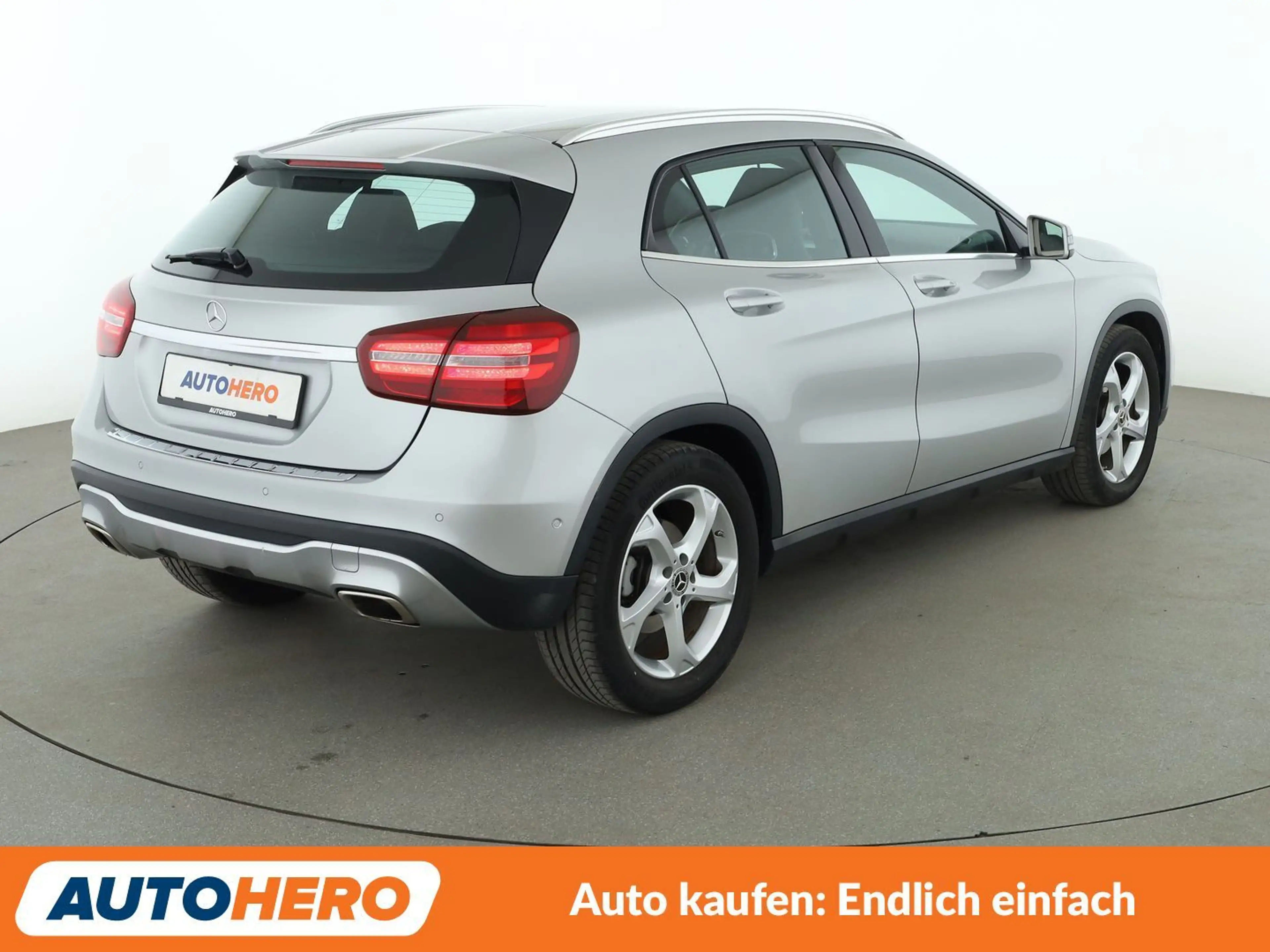 Mercedes-Benz GLA 180 GLA 180 Urban*NAVI*LED*TEMPO*PDC*SHZ* — photo 6