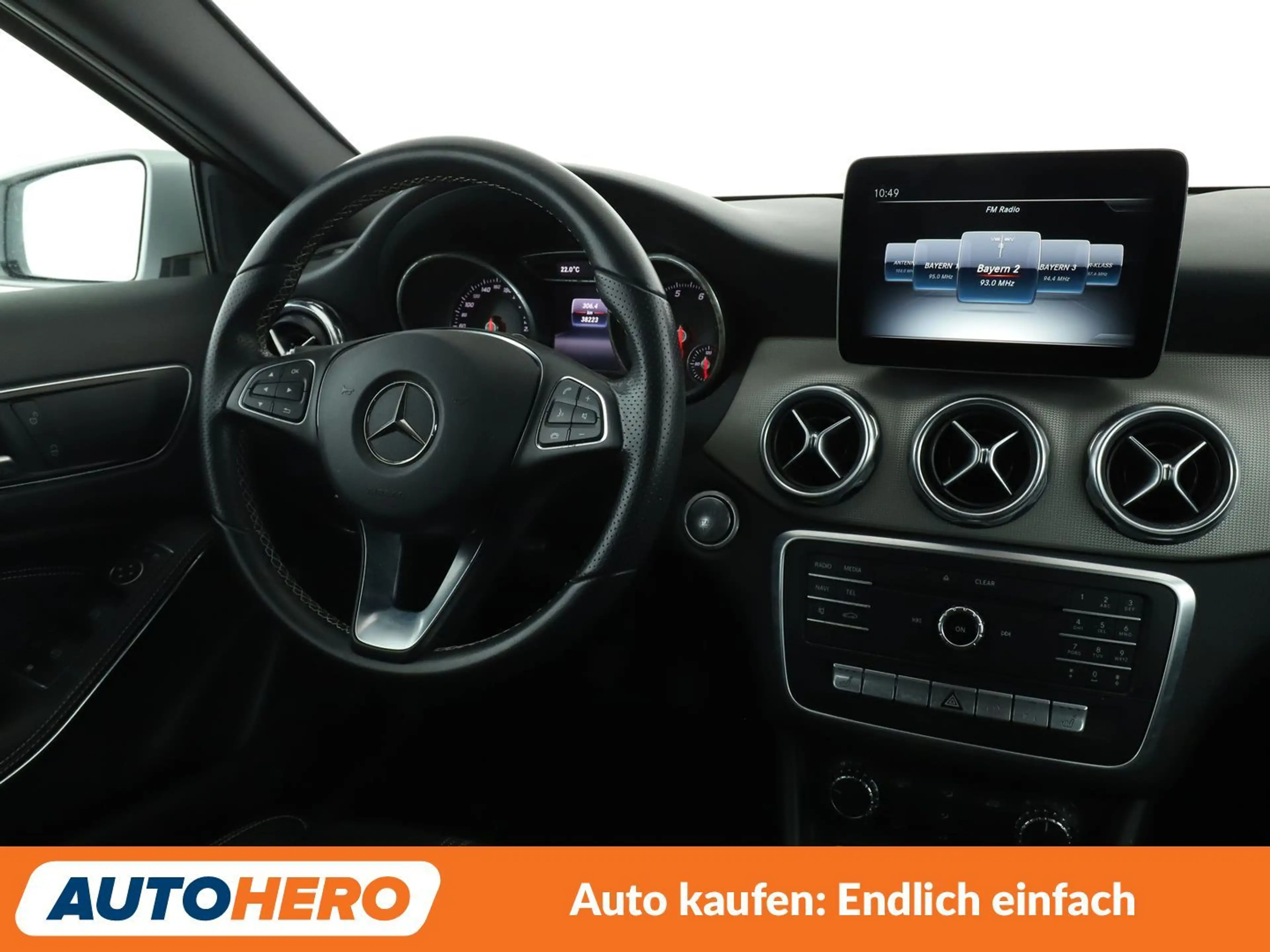 Mercedes-Benz GLA 180 GLA 180 Urban*NAVI*LED*TEMPO*PDC*SHZ* — photo 13