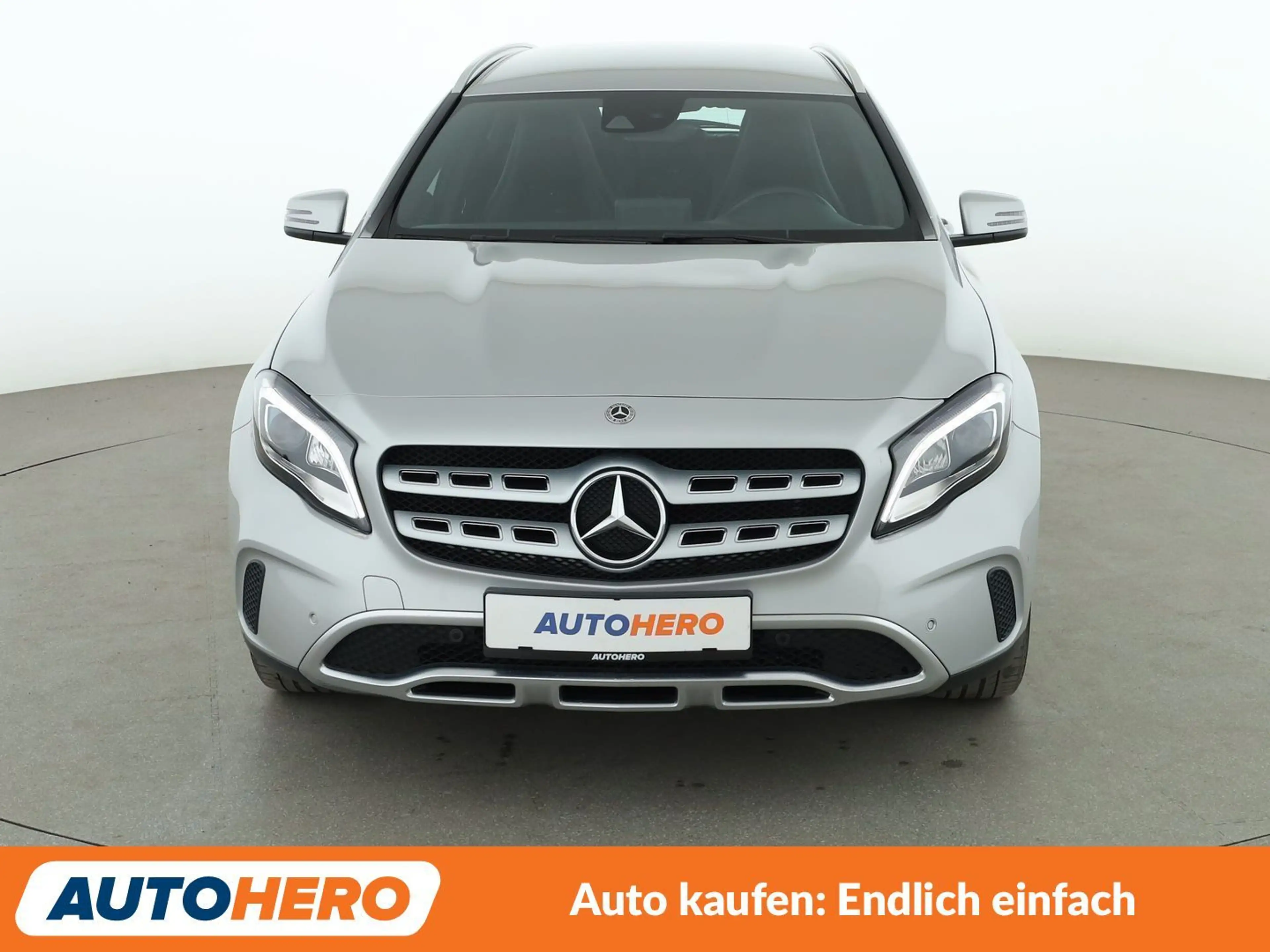 Mercedes-Benz GLA 180 GLA 180 Urban*NAVI*LED*TEMPO*PDC*SHZ* — photo 9