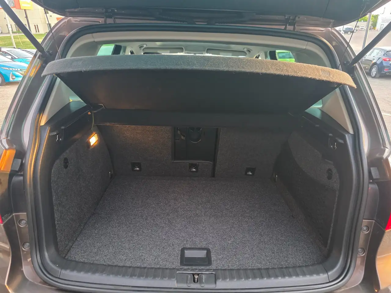 Volkswagen Tiguan снимка Volkswagen Tiguan