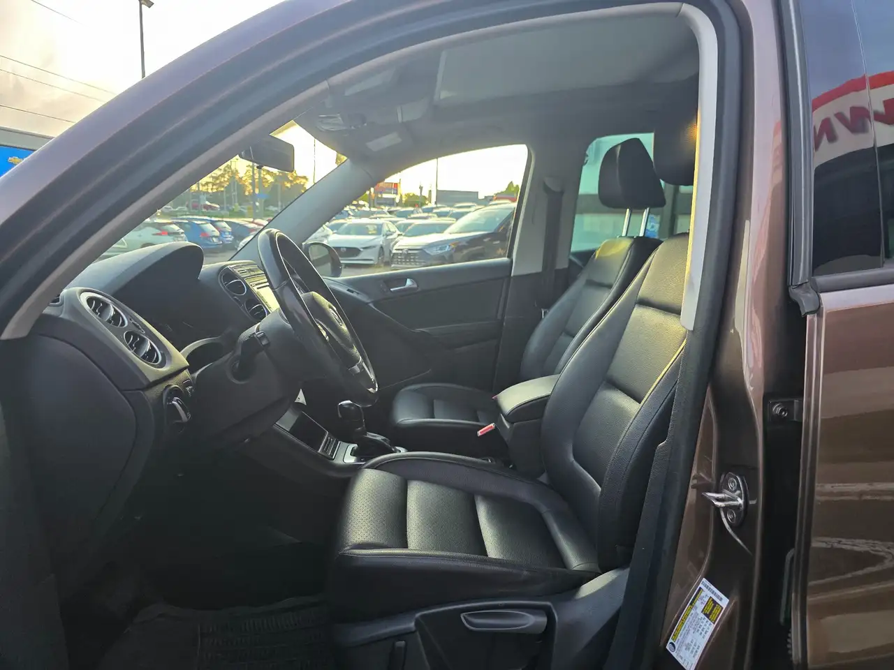 Volkswagen Tiguan снимка Volkswagen Tiguan