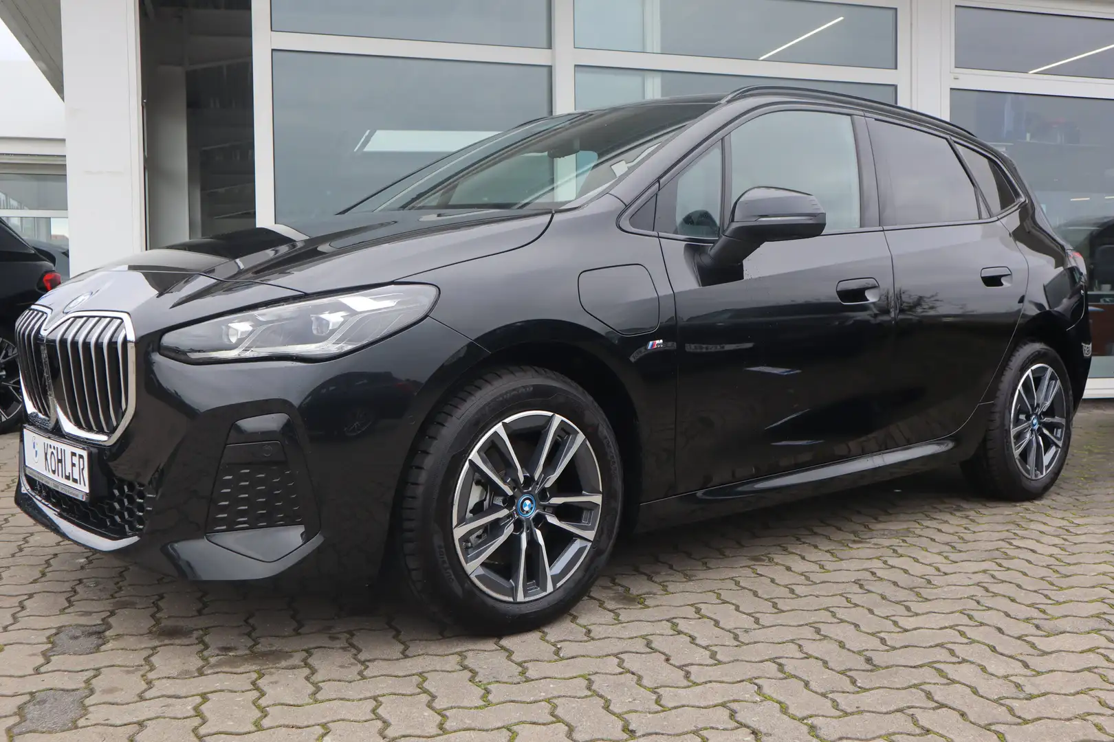 BMW 225 e xDrive Active Tourer/M-Sport/AHK/RFK/DrivingAss. Schwarz - 1