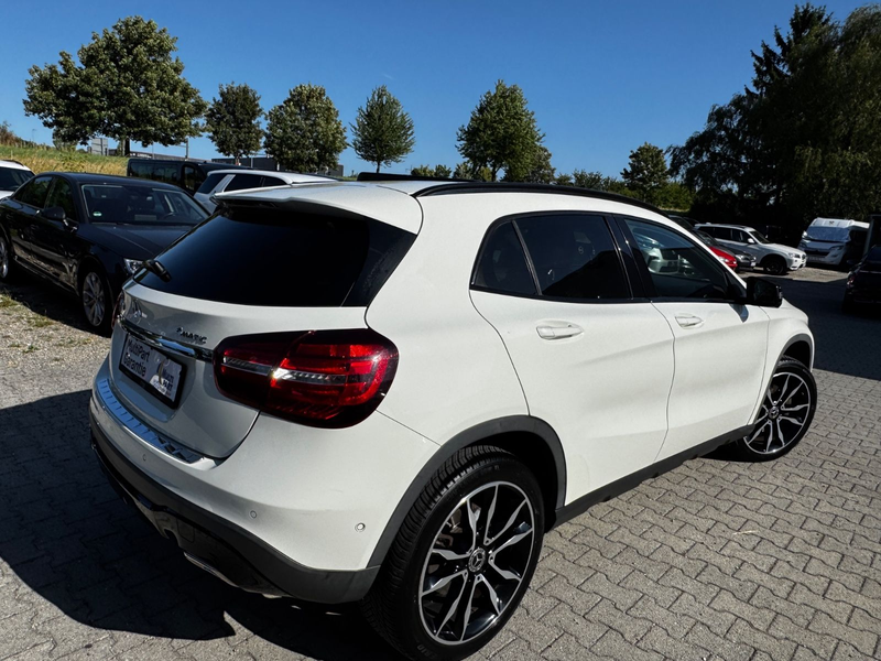 Mercedes-Benz GLA 220 GLA GLA 220 4Matic — photo 14