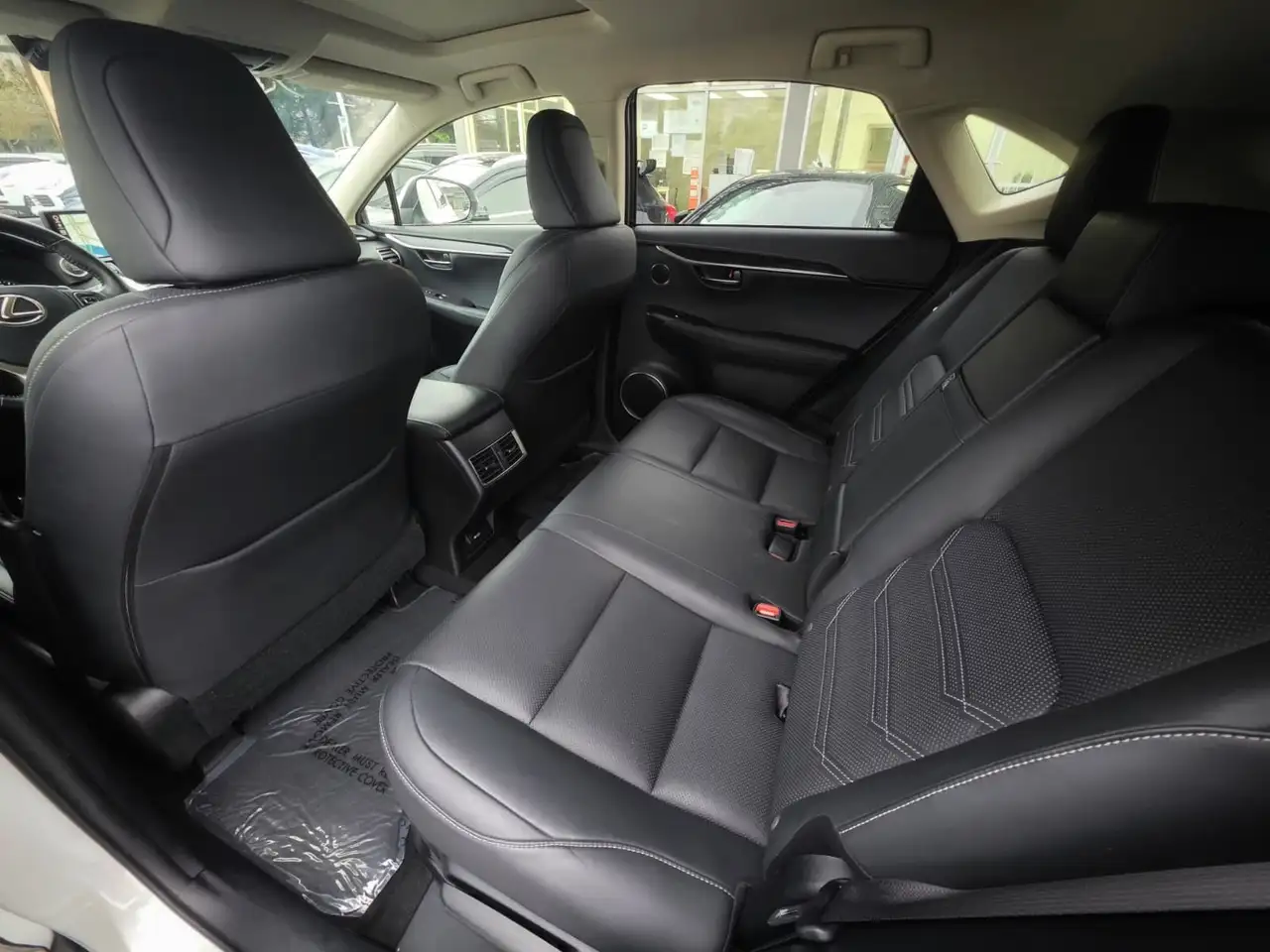 Lexus NX снимка Lexus NX