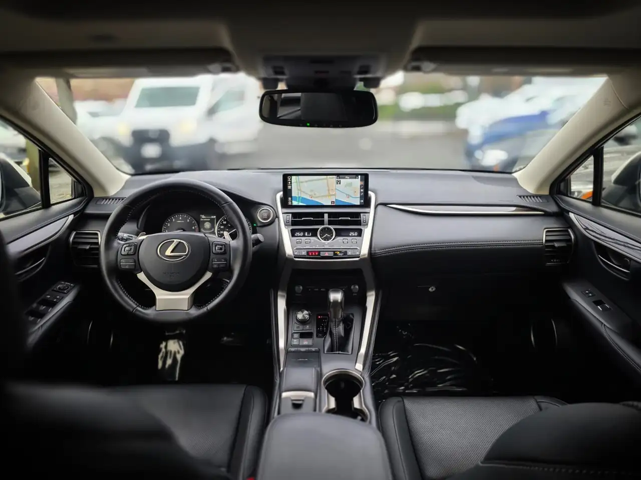 Lexus NX снимка Lexus NX