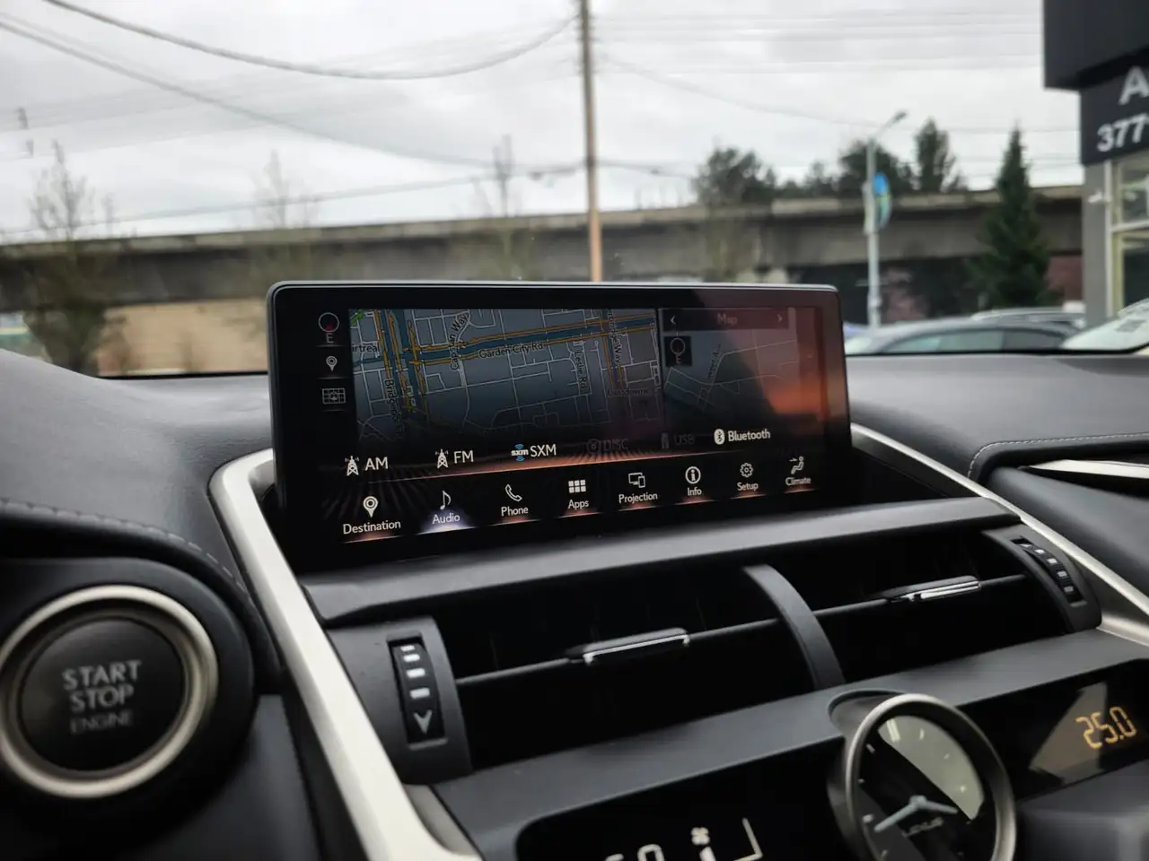 Lexus NX снимка Lexus NX