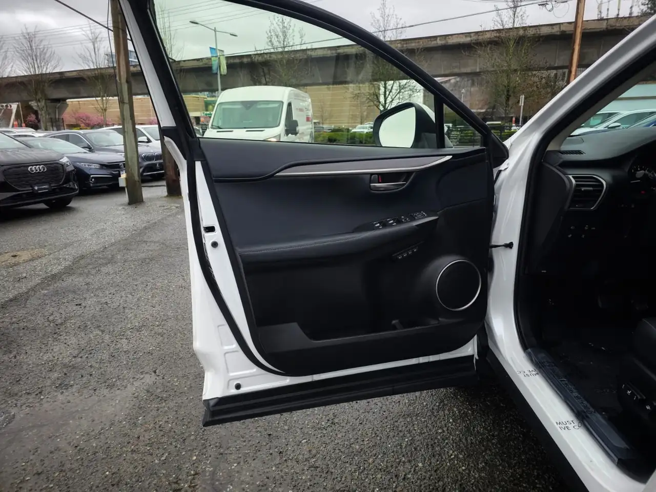 Lexus NX снимка Lexus NX