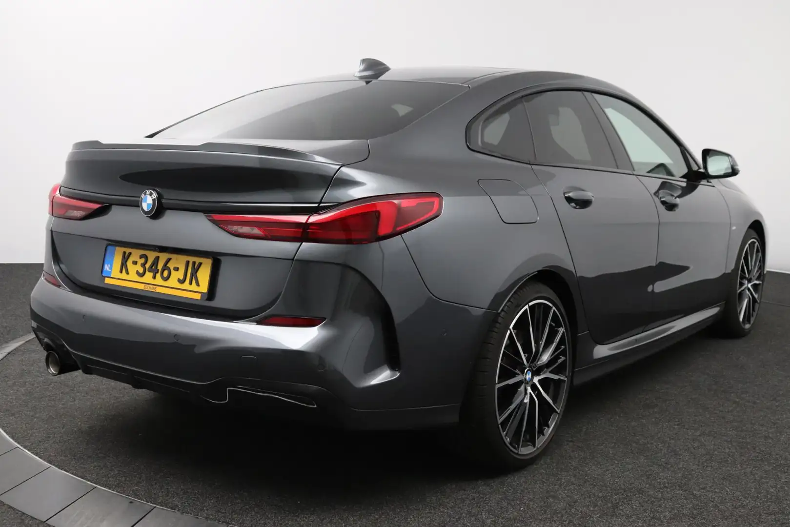 BMW 218 2-serie Gran Coupé 218i M-Sport | Panoramadak | 19 Grijs - 2
