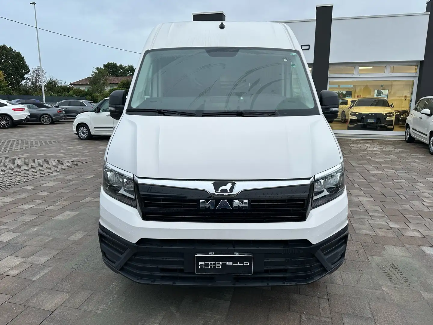 MAN TGE 140CV 2.0 TDI PM-TA FURGONE 35Qli Bianco - 2