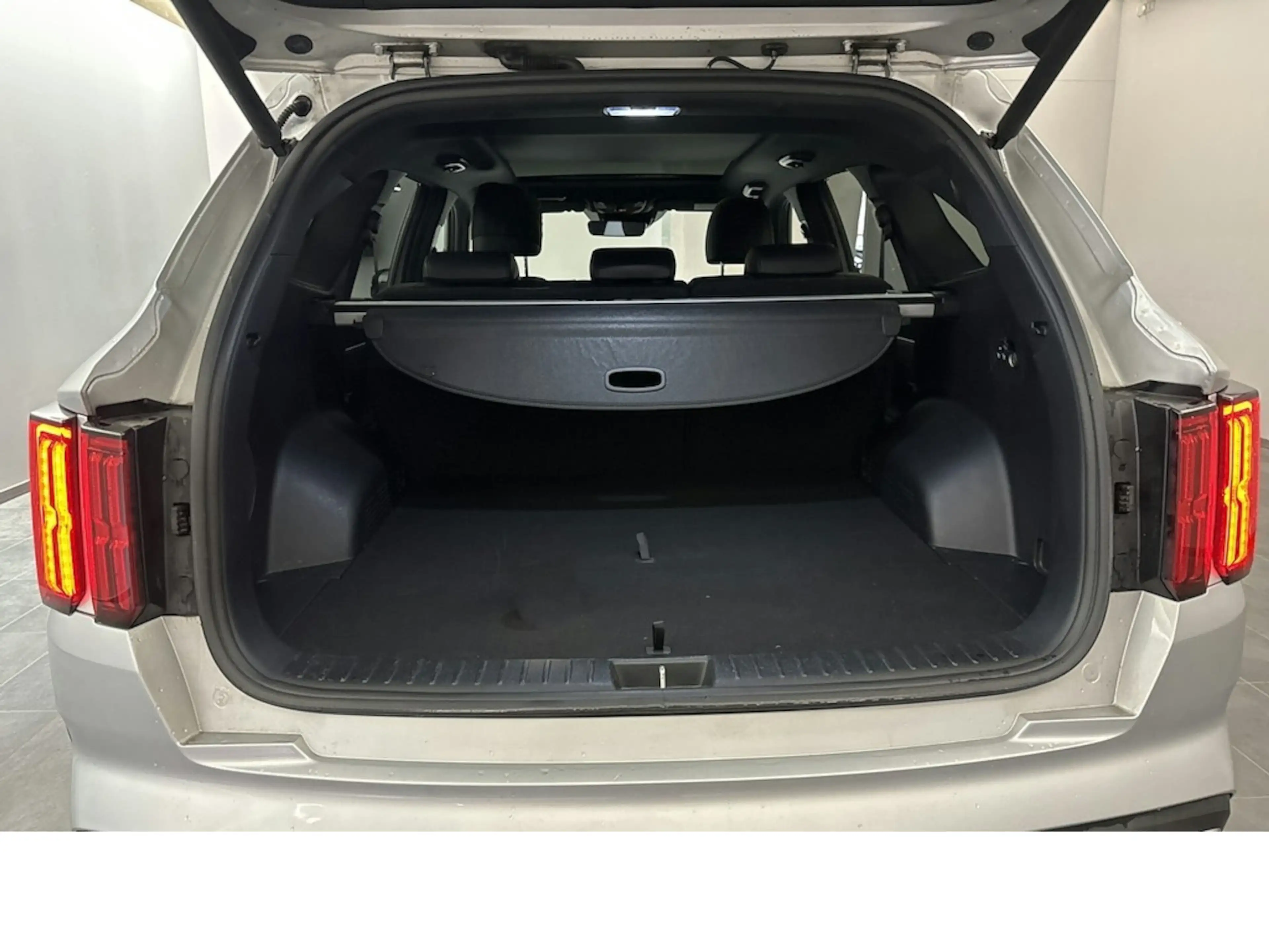 Kia Sorento 2.2 CRDI Platinum 4WD Platinium AHK — photo 8
