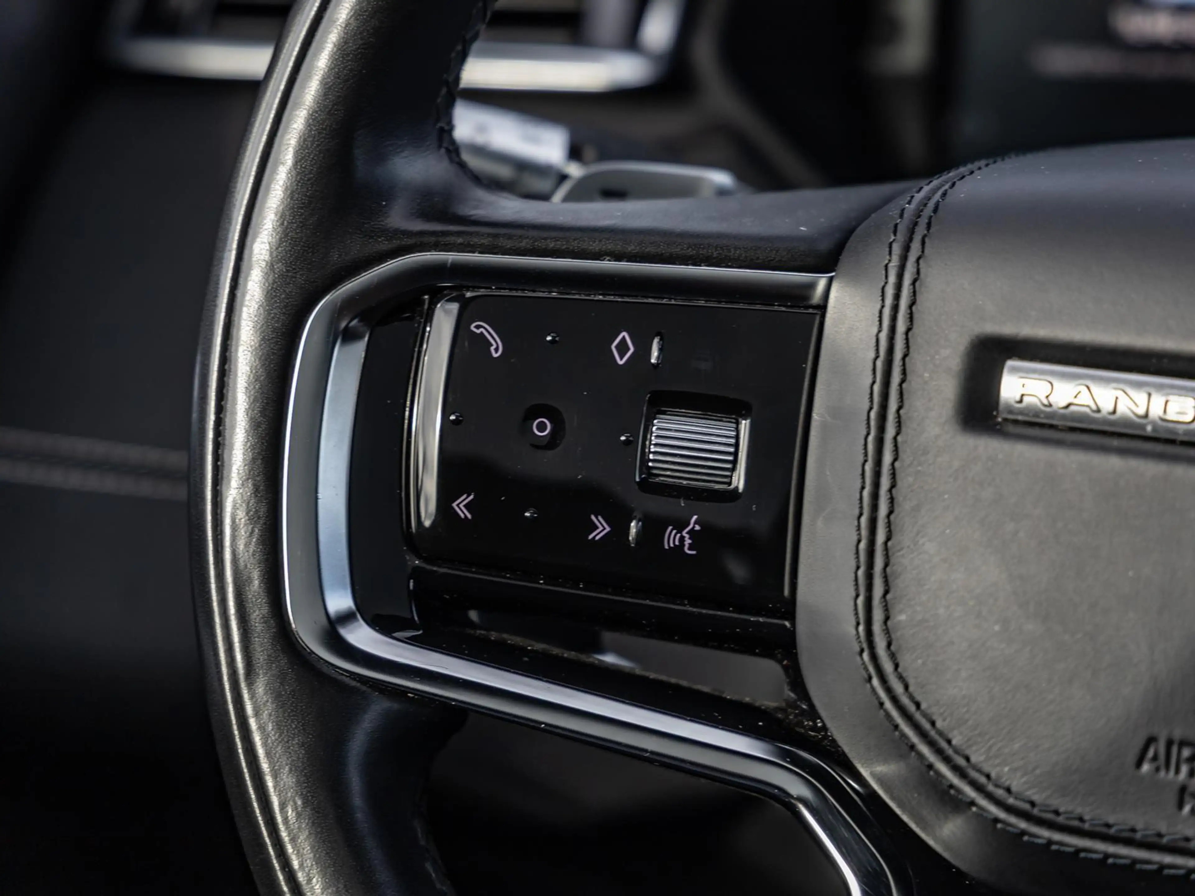Land Rover Range Rover Velar D300 R-DYN. SE WinterPaket AHK — photo 13