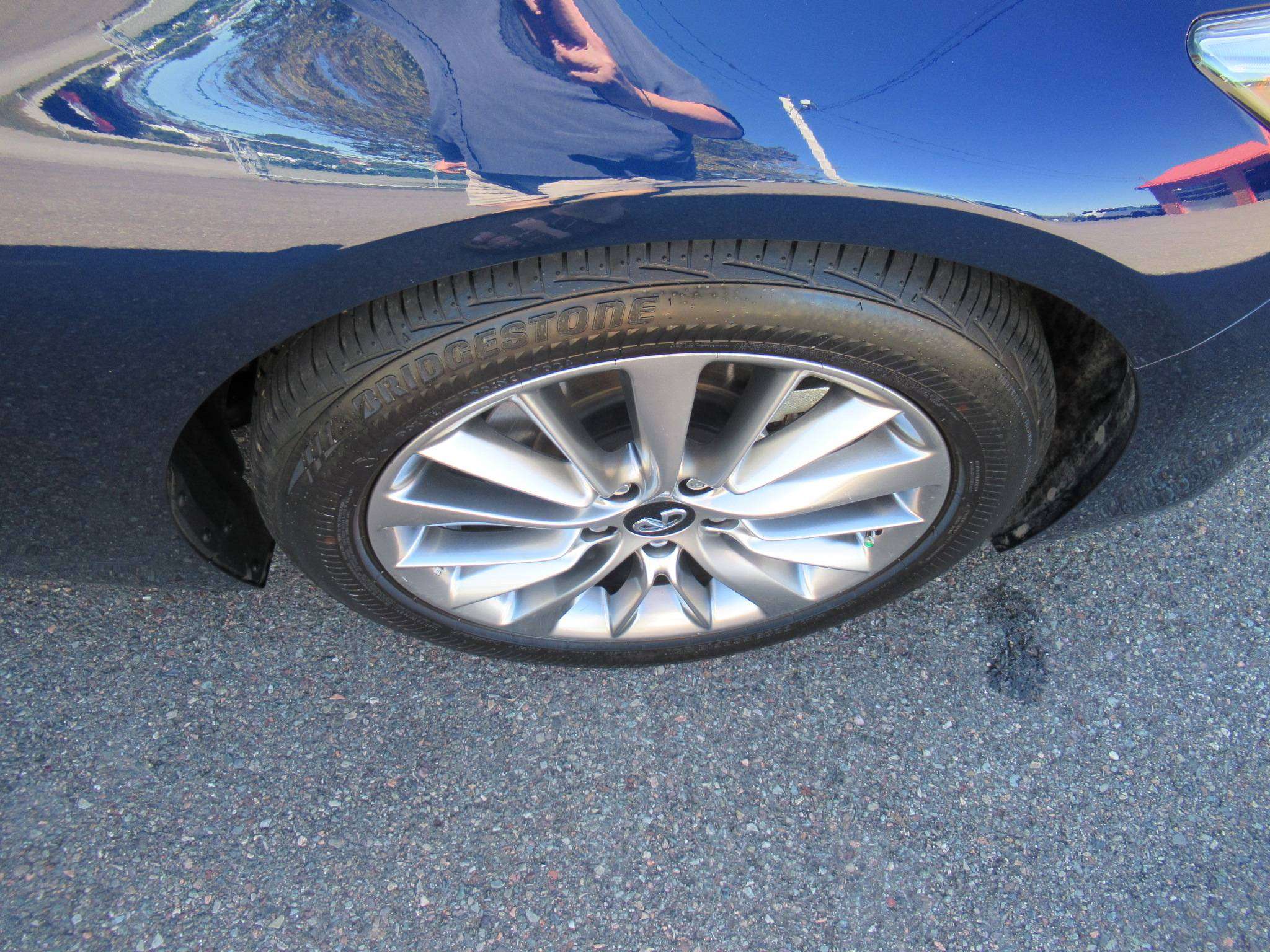 2024 Infiniti Q50 Luxe | V6 | Sunroof | Loaded | 9200KMS! — photo 1