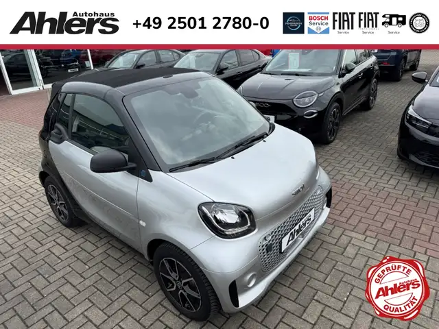 smart forTwo EQ cabrio+SOH92,9+CARPLAY+ALLWETTER+SITZHEIZUNG+