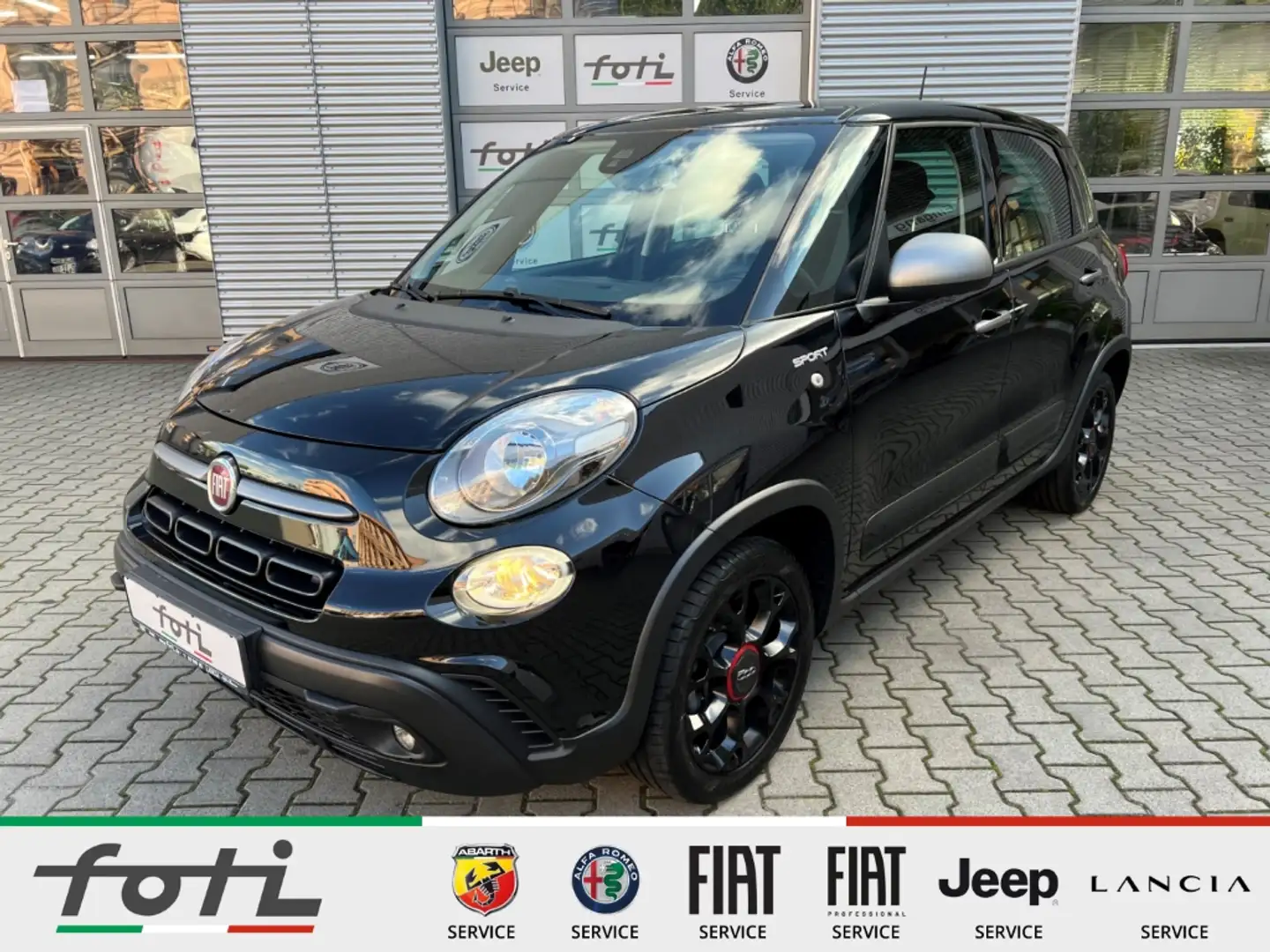 Fiat 500L Sport 1.4  95PS  Panoramadach Navi Kamera Schwarz - 2