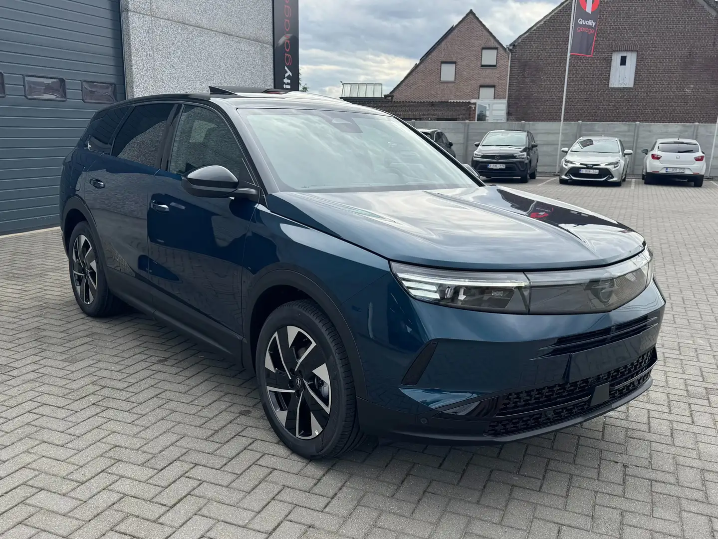 Opel Grandland 1.2T MHEV Auto 145PK/GS/OpenPanodak/360°/HUD... Bleu - 1