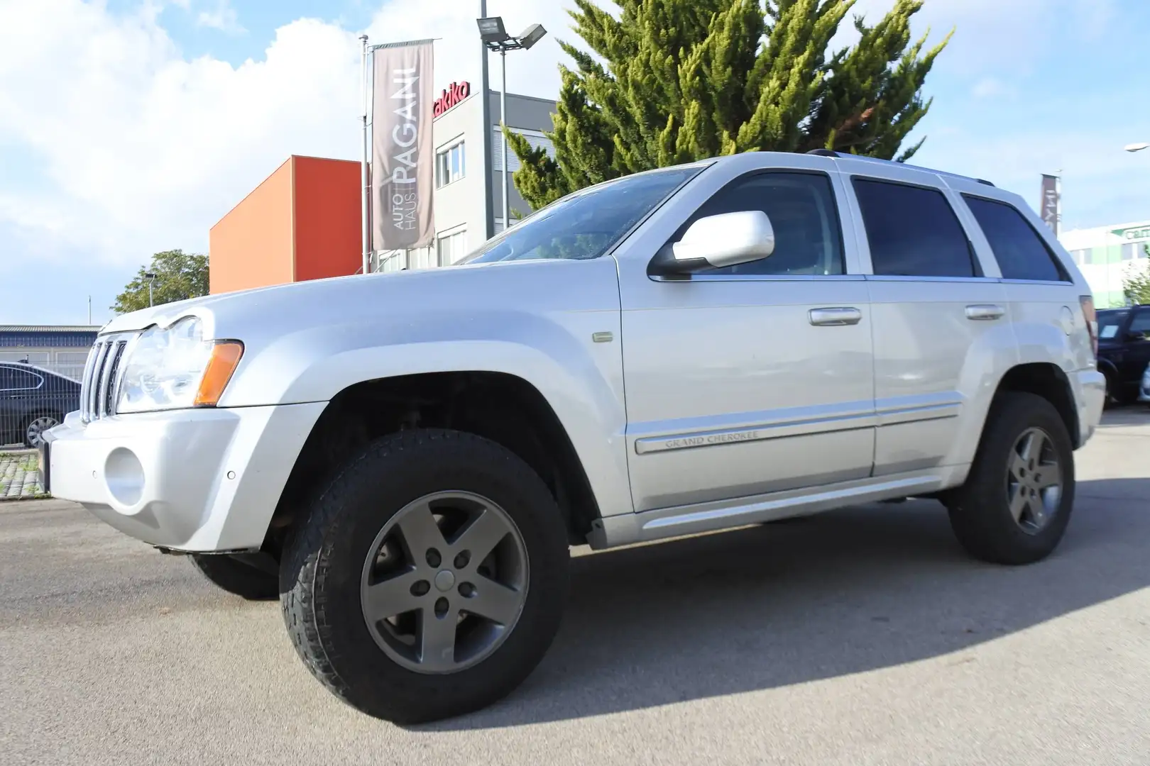 Jeep Grand Cherokee Grand Cherokee 3,0 V6 CRD Limited/PICKERL 7/2027 Silber - 2