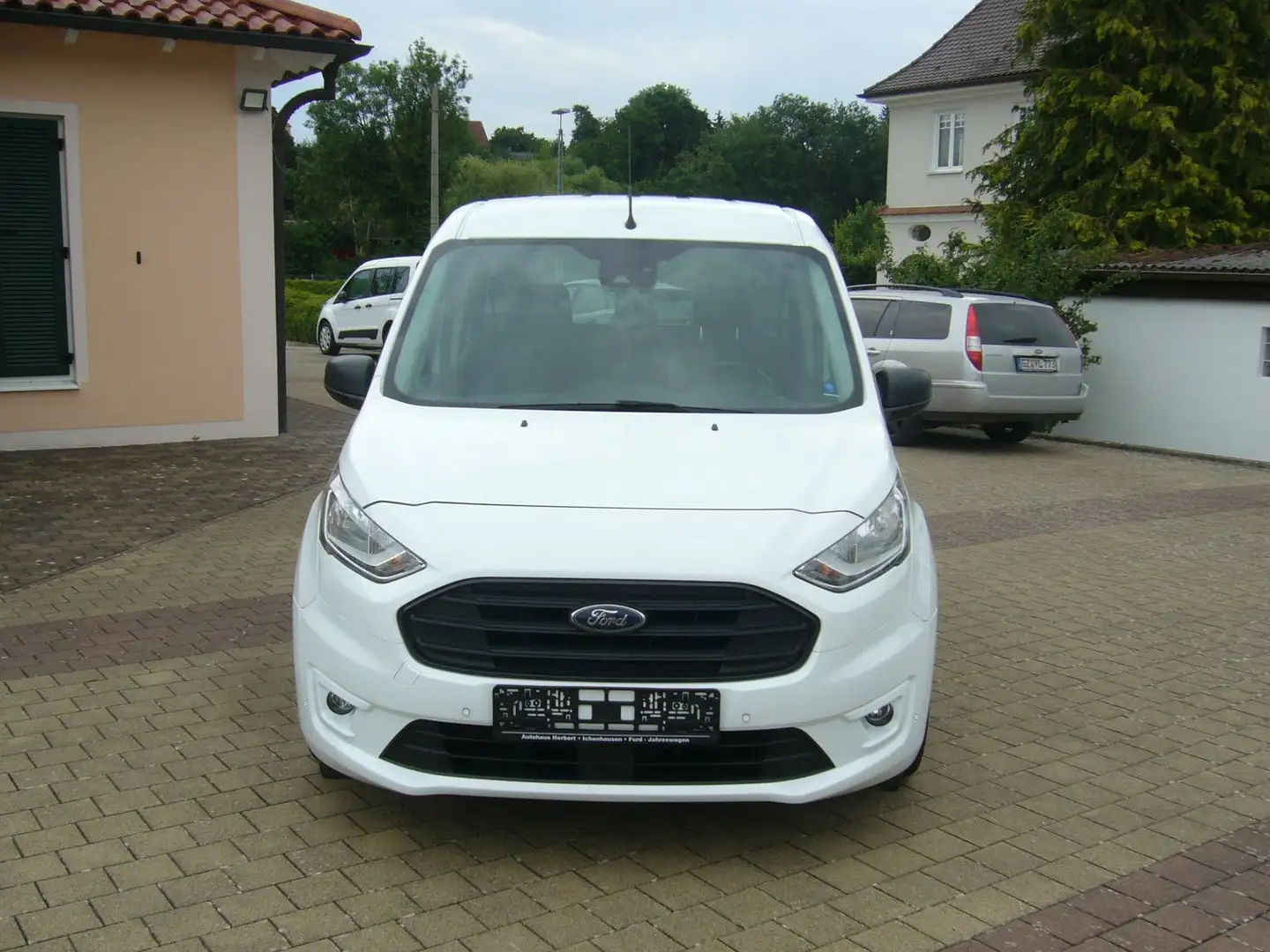 Ford Transit Connect 1,5 Trend 5-Sitze,SHZ,PDCTüv neu Weiß - 2
