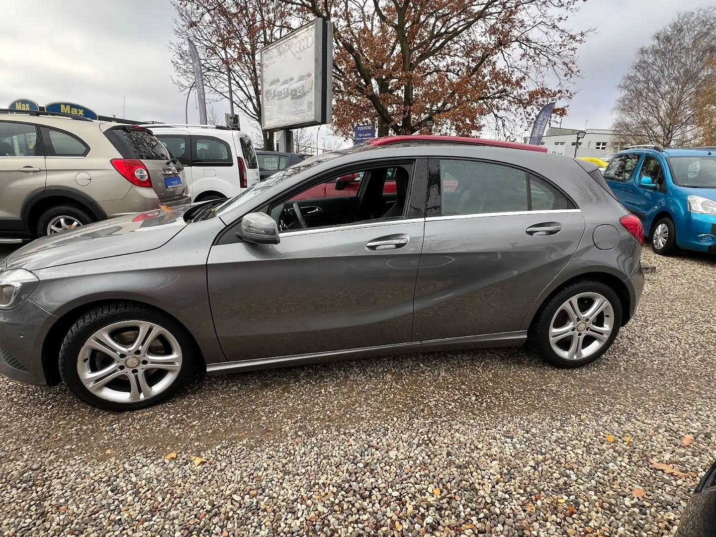 Mercedes-Benz A 180 A A 180 BlueEfficiency,Standheizung, Grau - 2