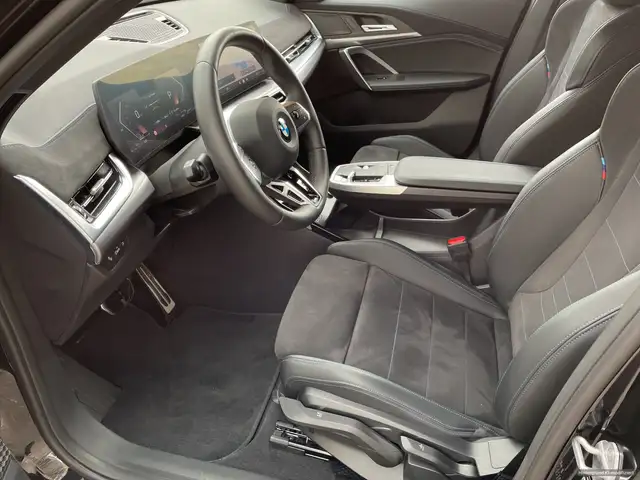 BMW X2 view 10