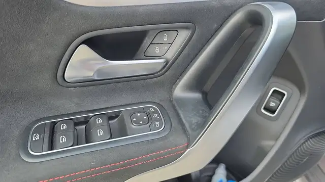 Mercedes-Benz A-Class view 13